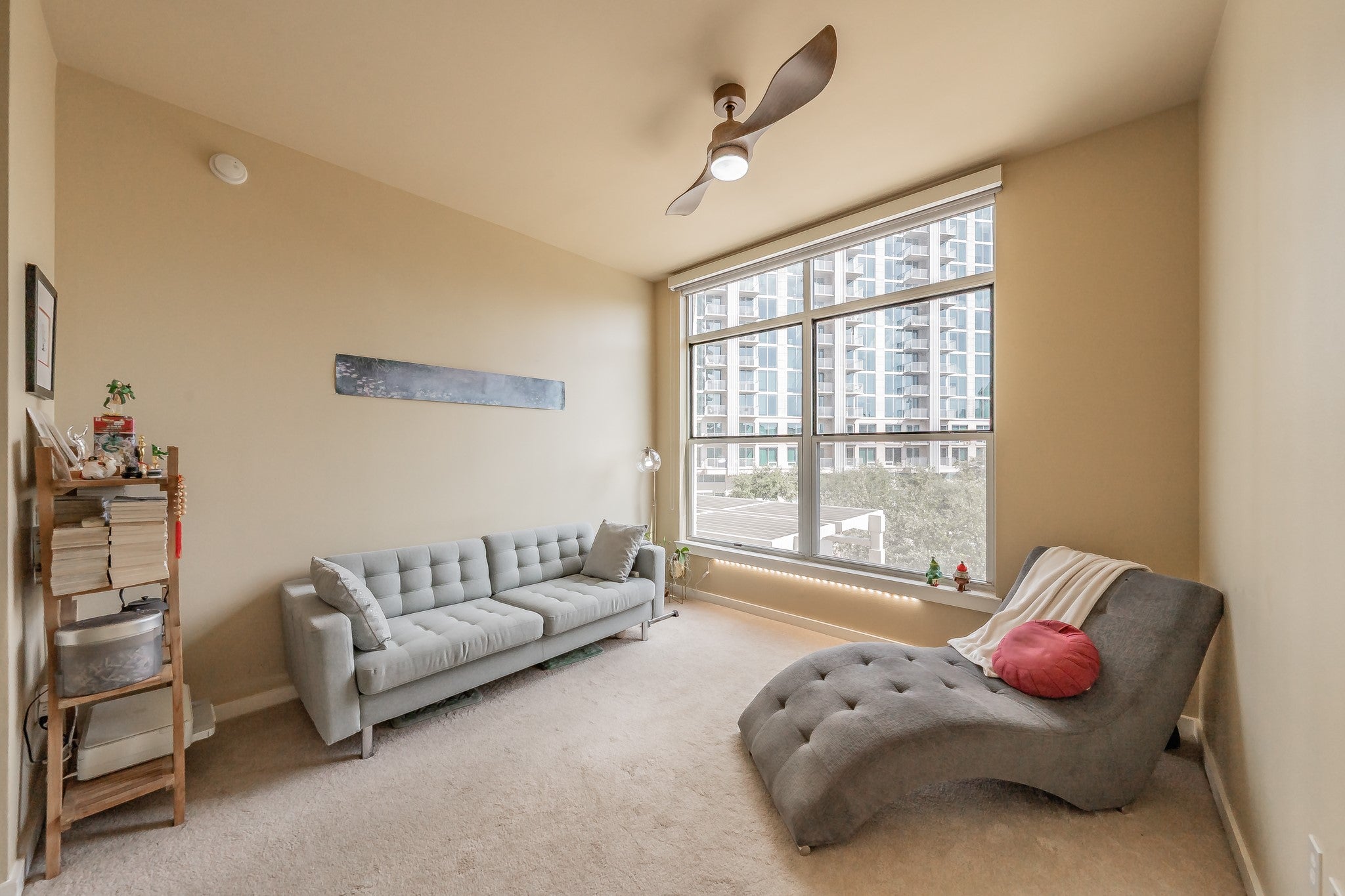 Dallas, Texas, 75219, United States, 2 Bedrooms Bedrooms, ,2 BathroomsBathrooms,Residential,For Sale,1983797