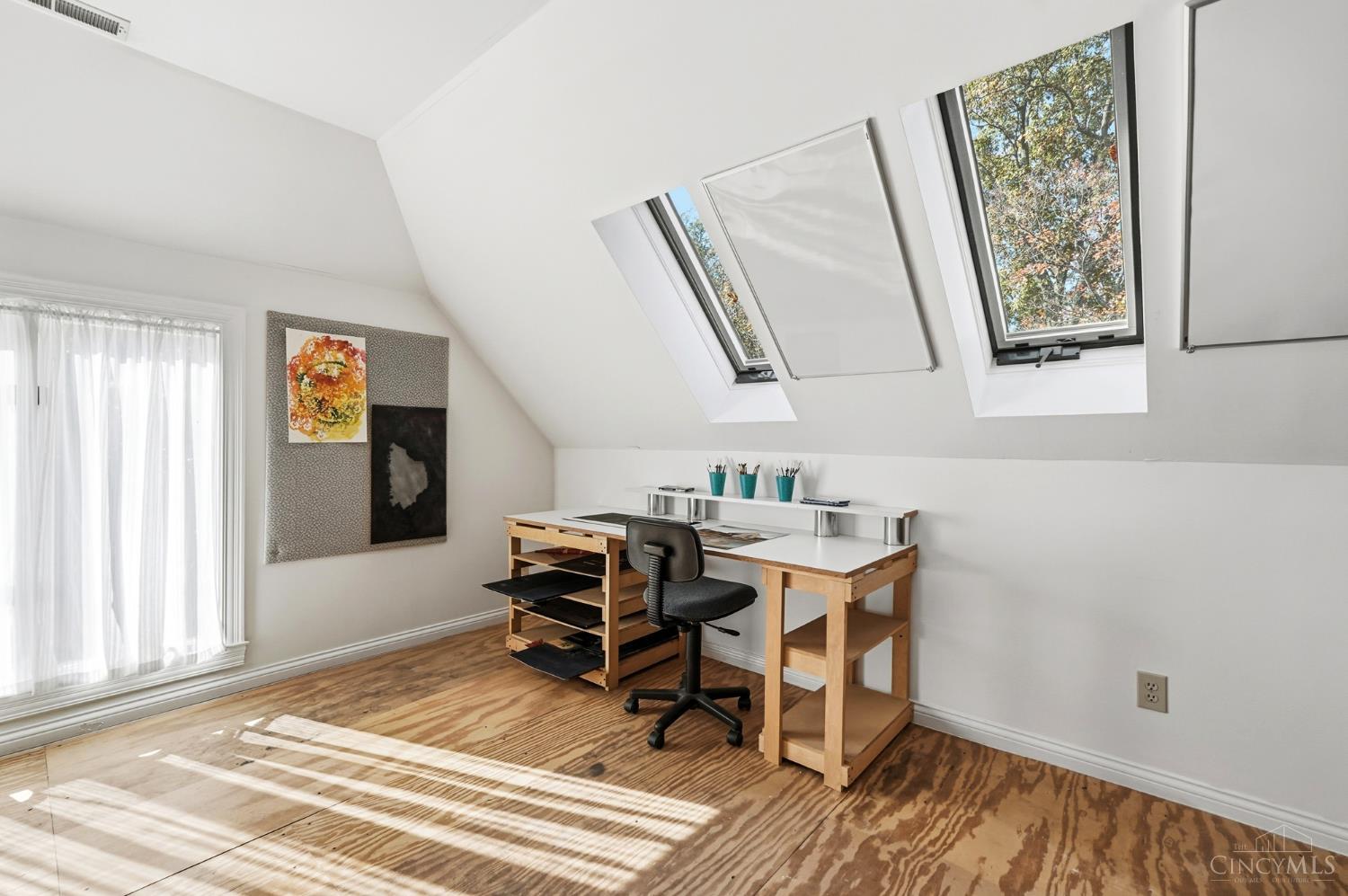 Anderson Twp, Ohio, 45230, United States, 5 Bedrooms Bedrooms, ,6 BathroomsBathrooms,Residential,For Sale,1988245