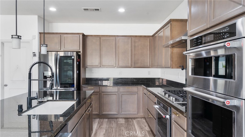 Perris, California, 92571, United States, 5 Bedrooms Bedrooms, ,3 BathroomsBathrooms,Residential,For Sale,1980926