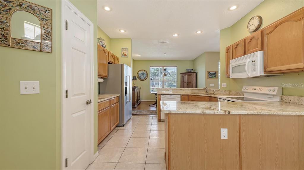 Bradenton, Florida, 34210, United States, 3 Bedrooms Bedrooms, ,2 BathroomsBathrooms,Residential,For Sale,1792897