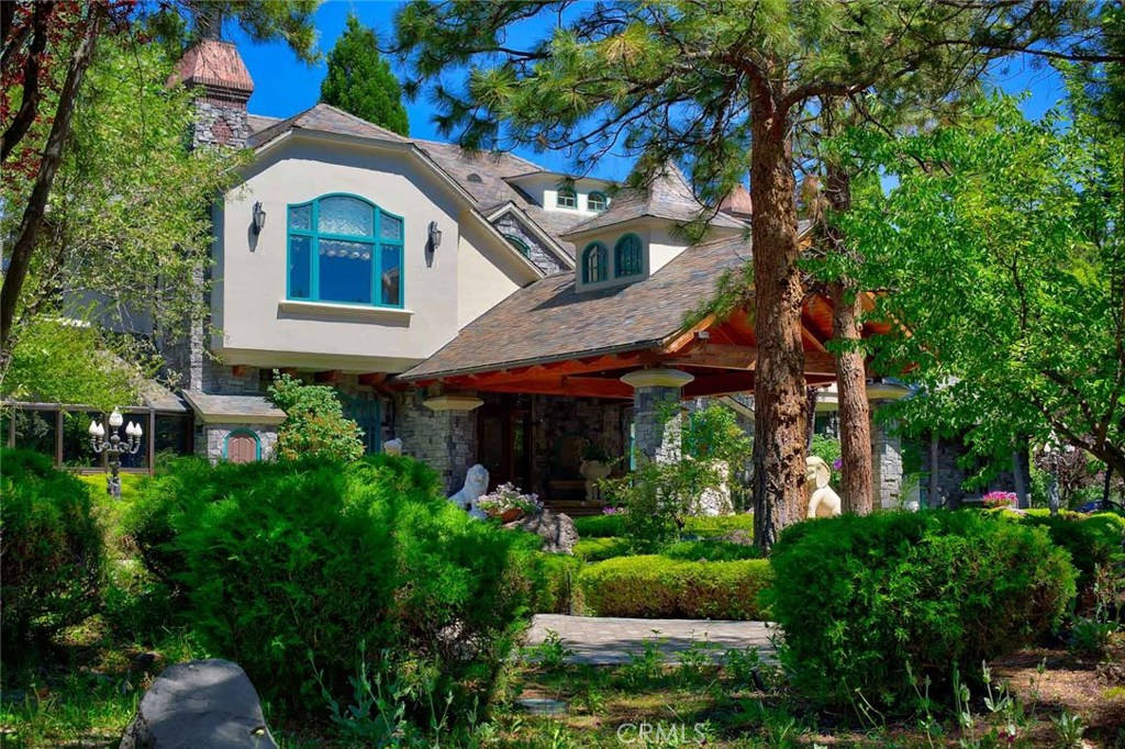 15733 Juniper Peak Road, Weed, California, 96094, United States, 5 Bedrooms Bedrooms, ,7 BathroomsBathrooms,Residential,For Sale,15733 Juniper Peak Road,1644367