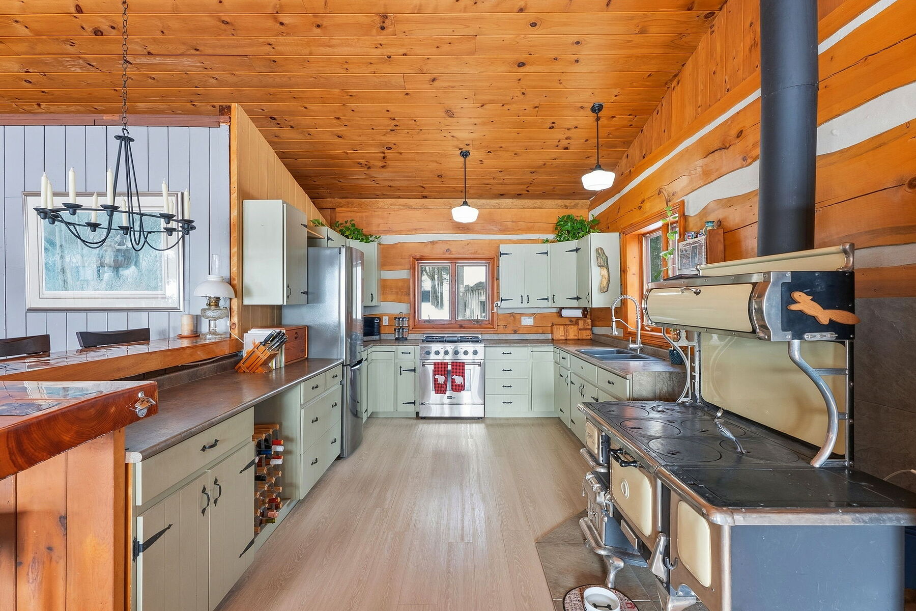  Meadow Lake Log Home - 物件實景