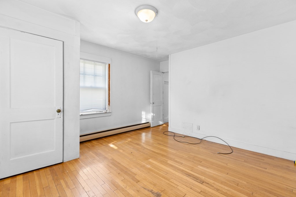 Quincy, Massachusetts, 02170, United States, 4 Bedrooms Bedrooms, ,2 BathroomsBathrooms,Residential,For Sale,1942213