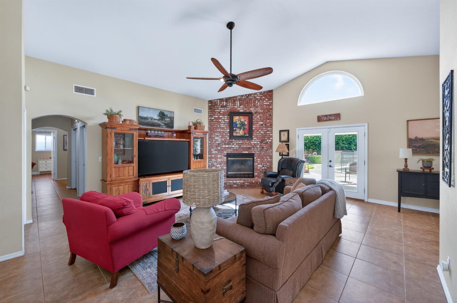 Madera, California, 93637, United States, 3 Bedrooms Bedrooms, ,3 BathroomsBathrooms,Residential,For Sale,2048519