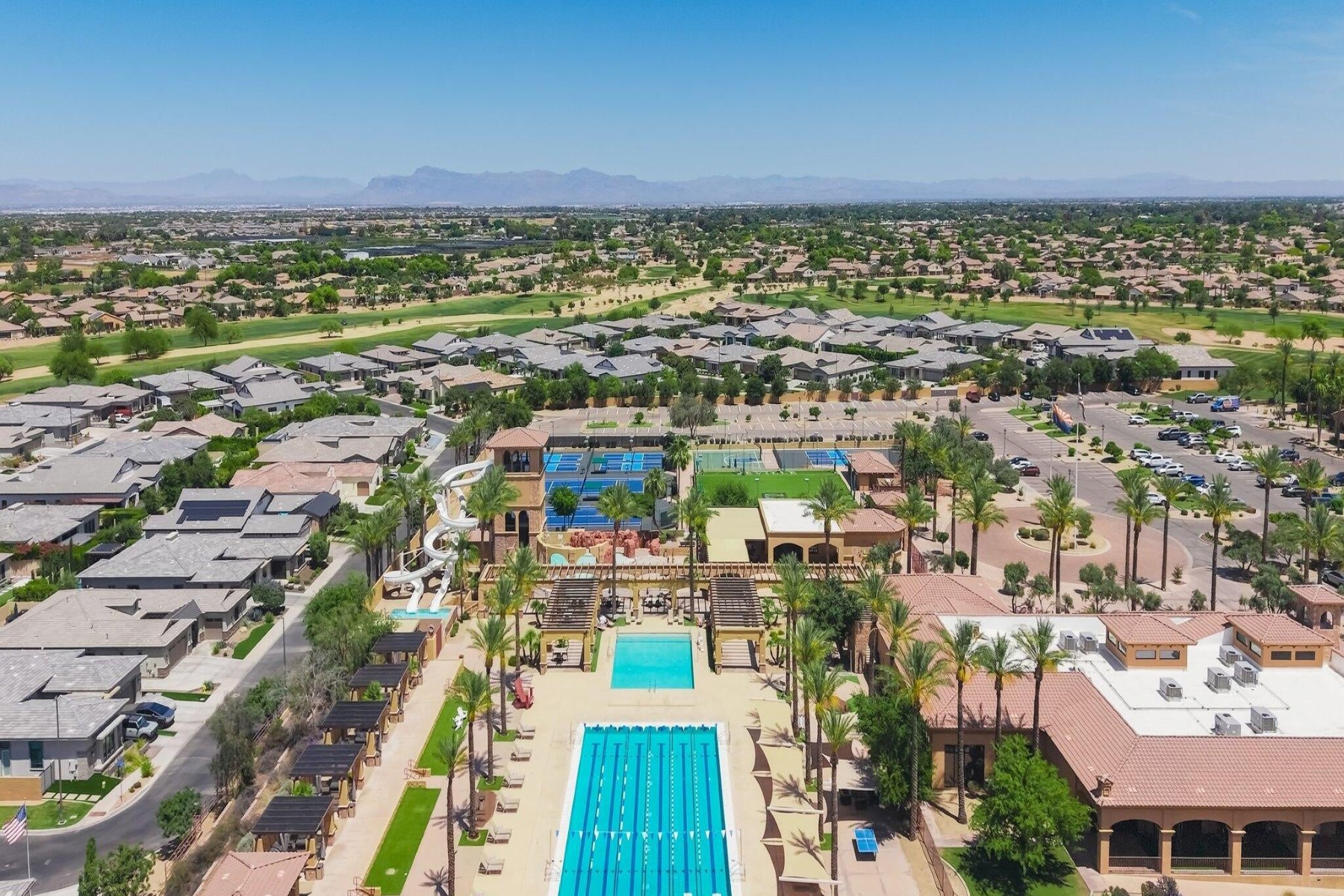 4262 E Meadowview Drive  Gilbert, AZ - 物件實景
