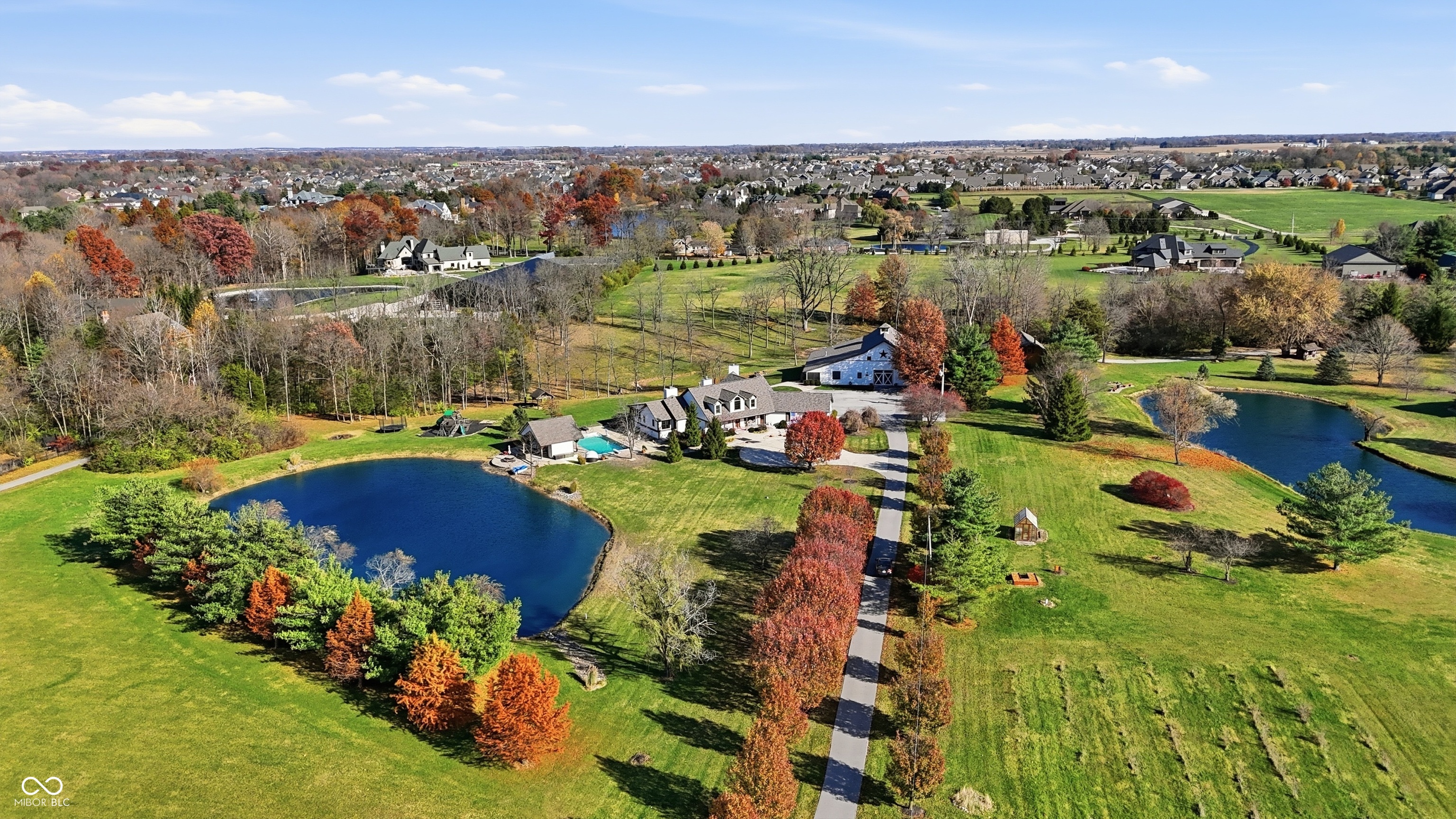 Bargersville, Indiana, 46106, United States, 5 Bedrooms Bedrooms, ,6 BathroomsBathrooms,Residential,For Sale,1992401