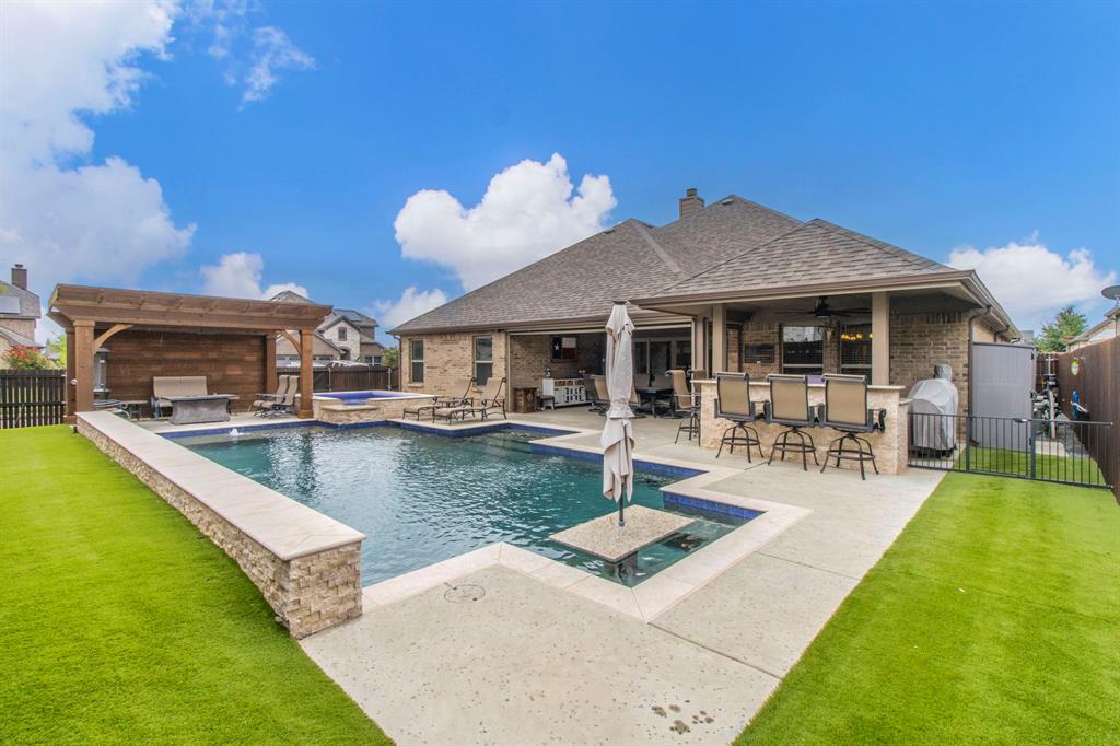 Waxahachie, Texas, 75165, United States, 4 Bedrooms Bedrooms, ,3 BathroomsBathrooms,Residential,For Sale,1920733