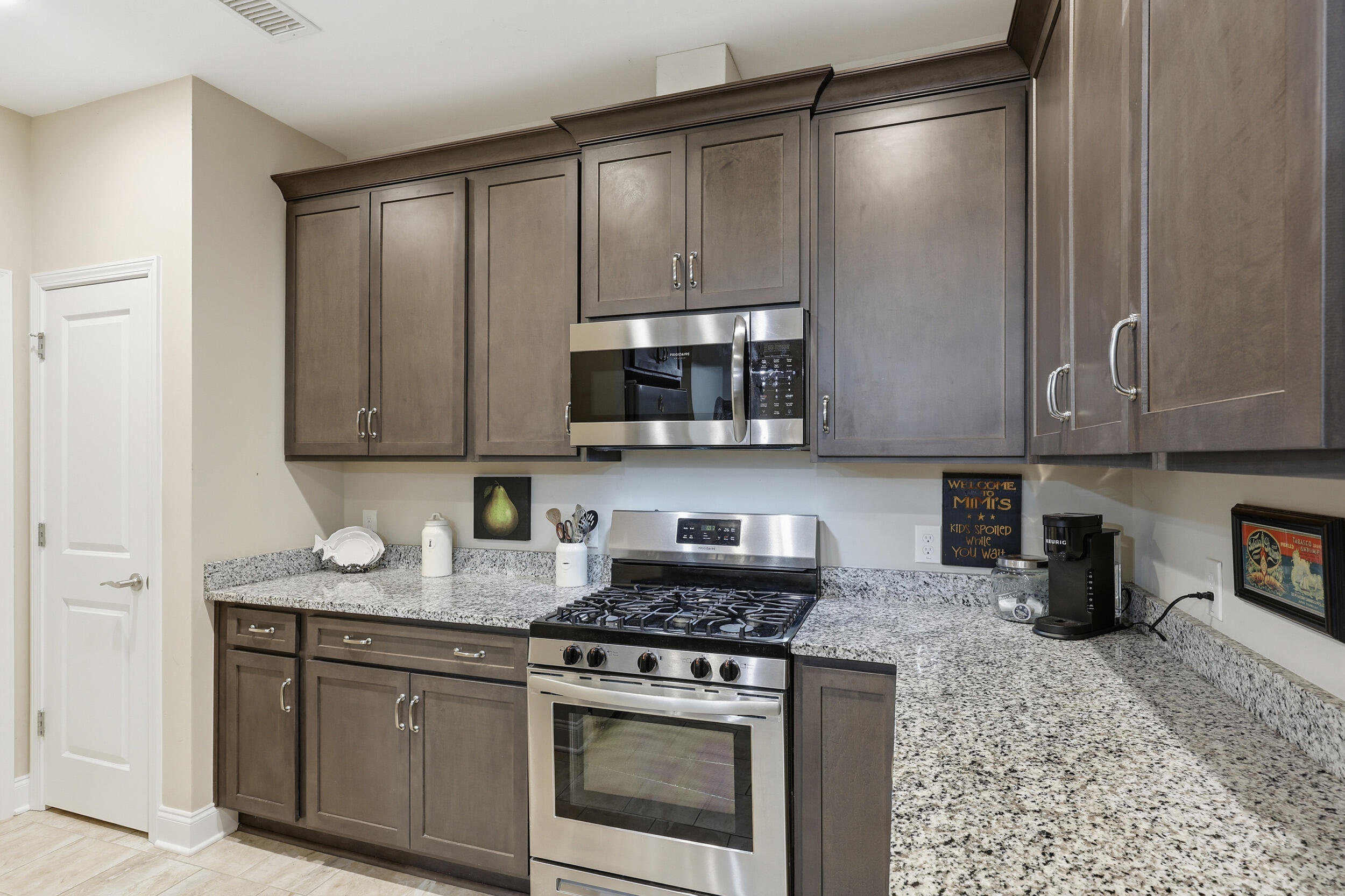 Mount Pleasant, South Carolina, 29466, United States, 3 Bedrooms Bedrooms, ,2 BathroomsBathrooms,Residential,For Sale,1992922