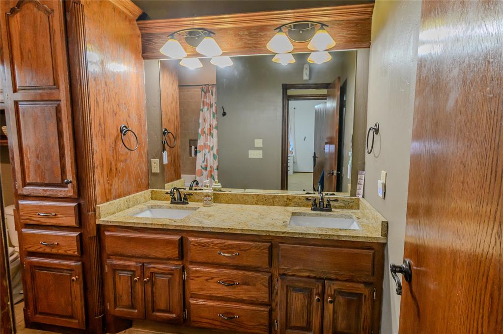 Choctaw, Oklahoma, 73020, United States, 4 Bedrooms Bedrooms, ,3 BathroomsBathrooms,Residential,For Sale,1981358