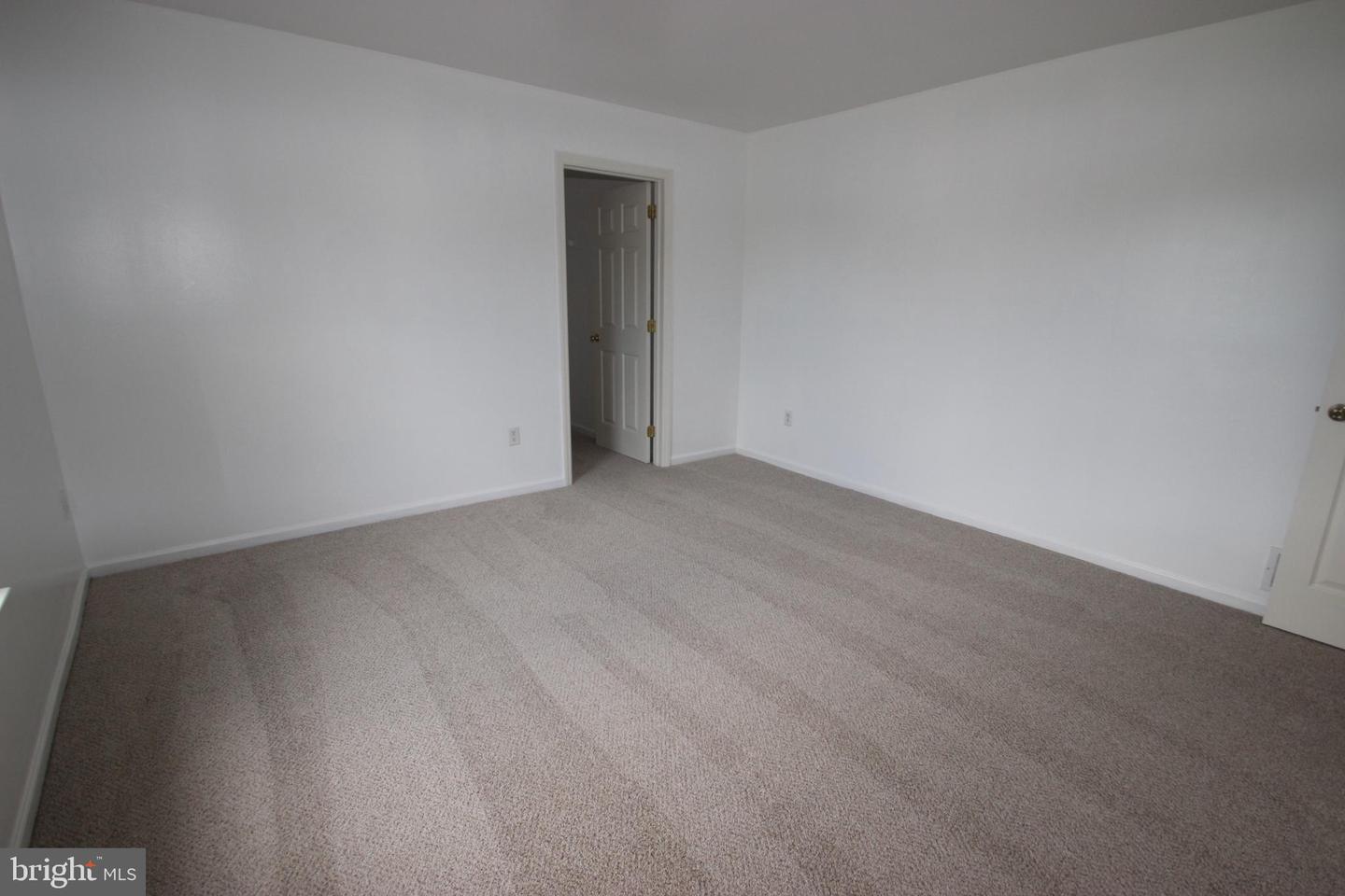 New Castle, Delaware, 19720, United States, 4 Bedrooms Bedrooms, ,3 BathroomsBathrooms,Residential,For Sale,2049034