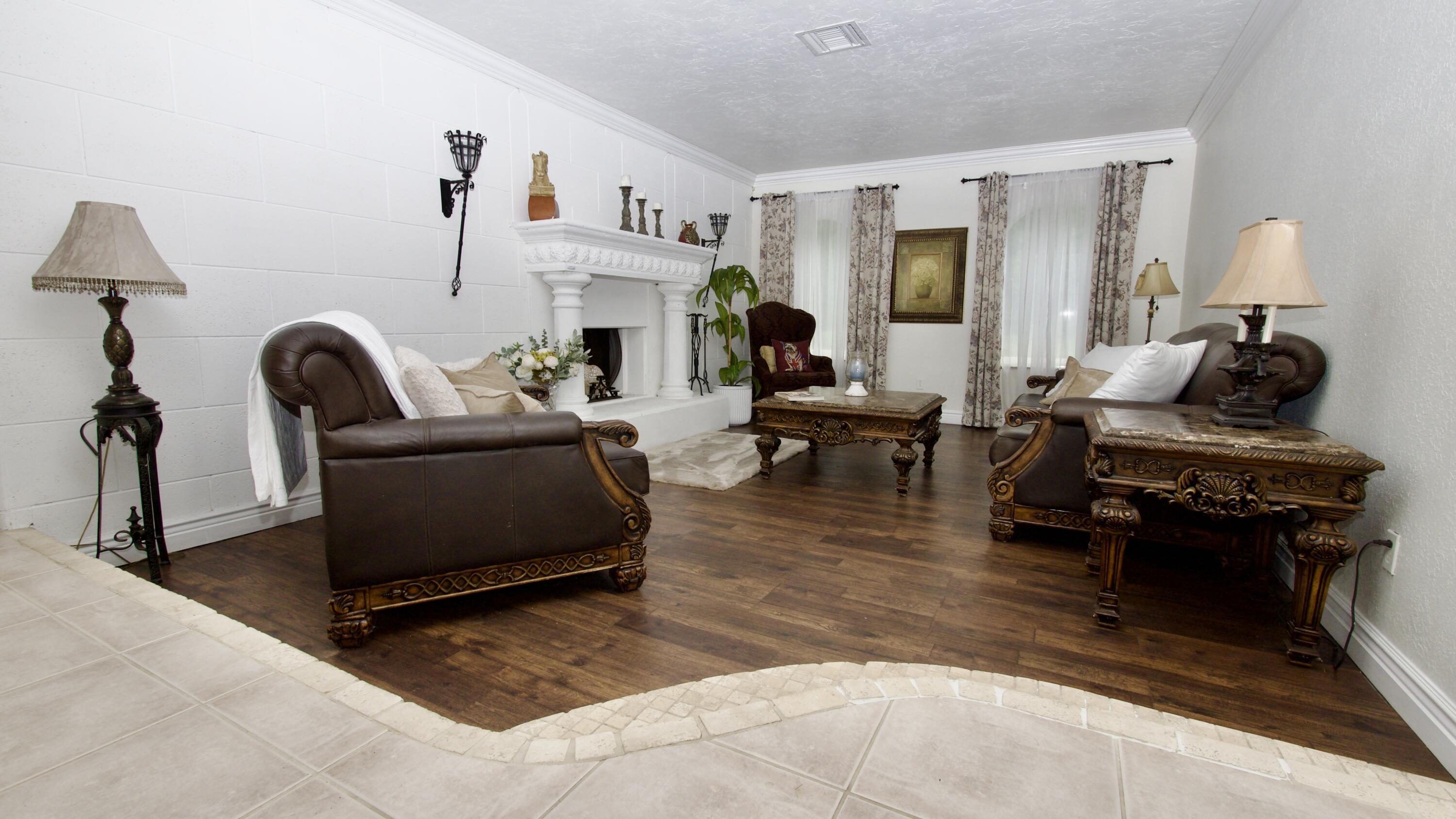 Davie, Florida, 33328, United States, 7 Bedrooms Bedrooms, ,5 BathroomsBathrooms,Residential,For Sale,2039860