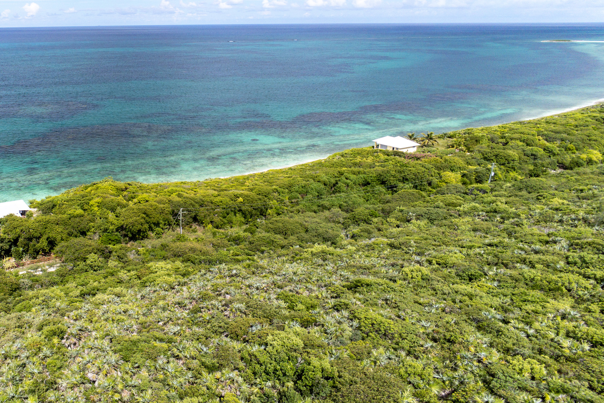  14.085 Acreage  North of Governors Harbour - 物件實景