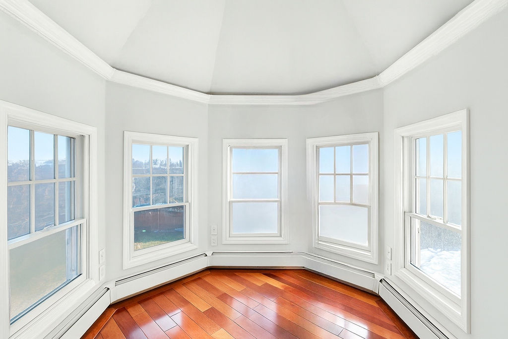 Howard Beach, New York, 11414, United States, 4 Bedrooms Bedrooms, ,4 BathroomsBathrooms,Residential,For Sale,1984168