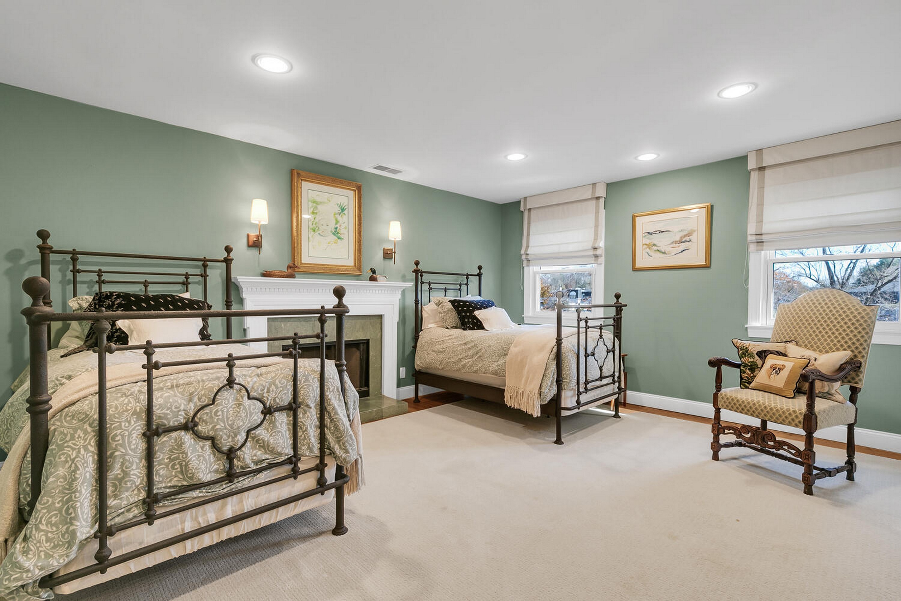  16 Mulberry Lane - 物件實景