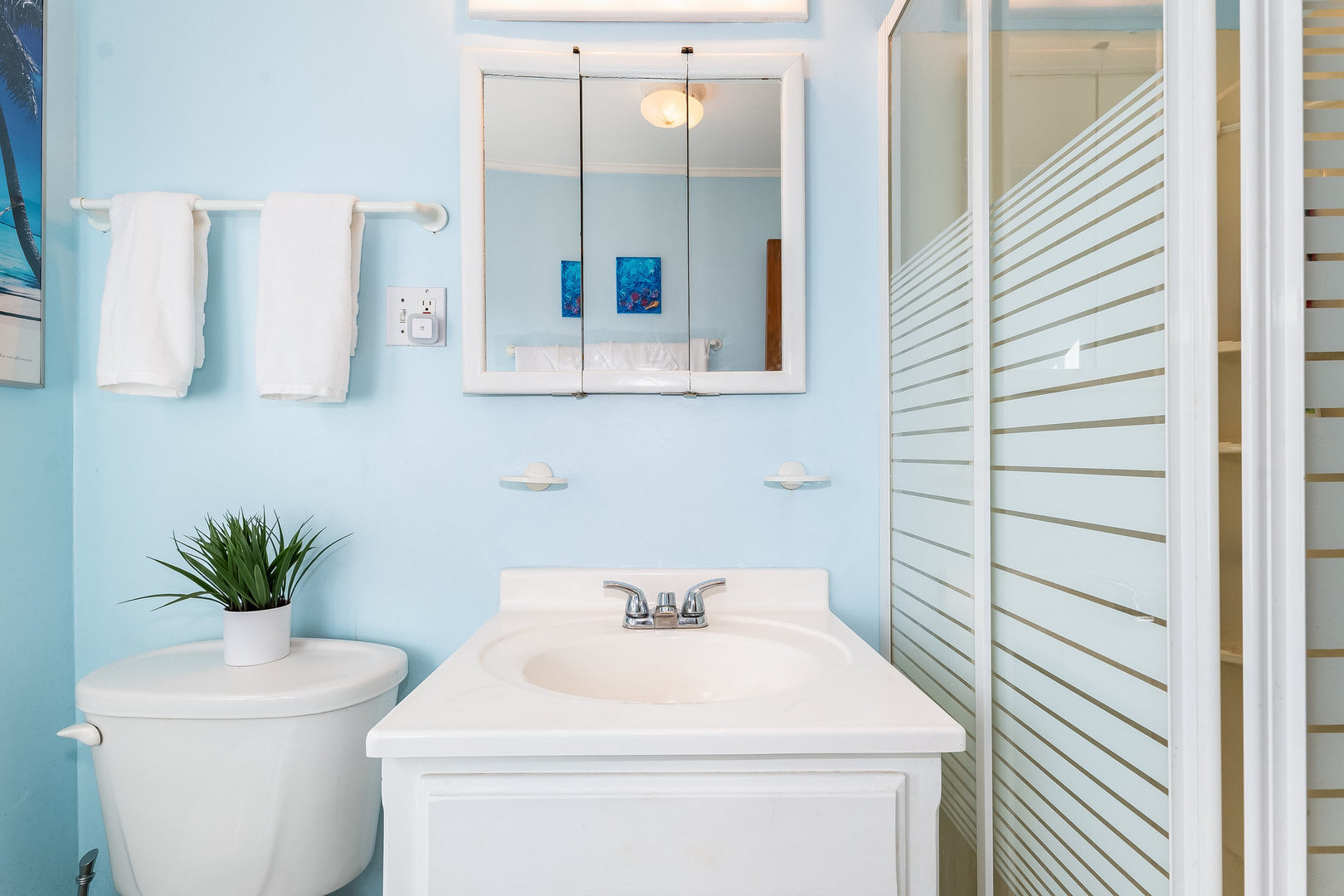 Naperville, Illinois, 60563, United States, 3 Bedrooms Bedrooms, ,3 BathroomsBathrooms,Residential,For Sale,1982481