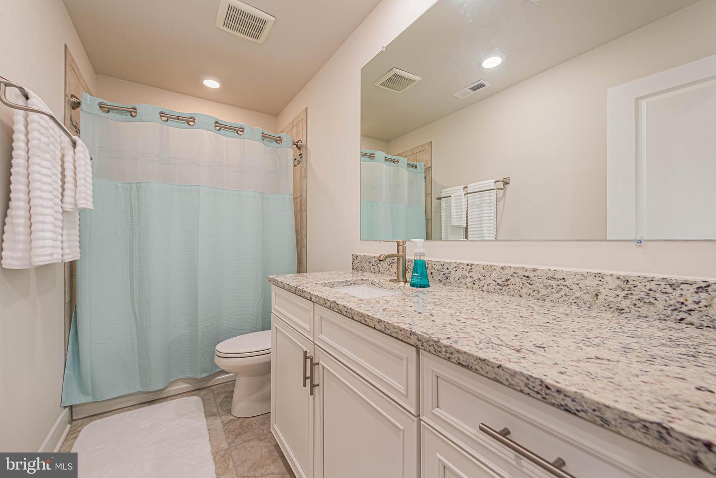 Berlin, Maryland, 21811, United States, 4 Bedrooms Bedrooms, ,5 BathroomsBathrooms,Residential,For Sale,1760244