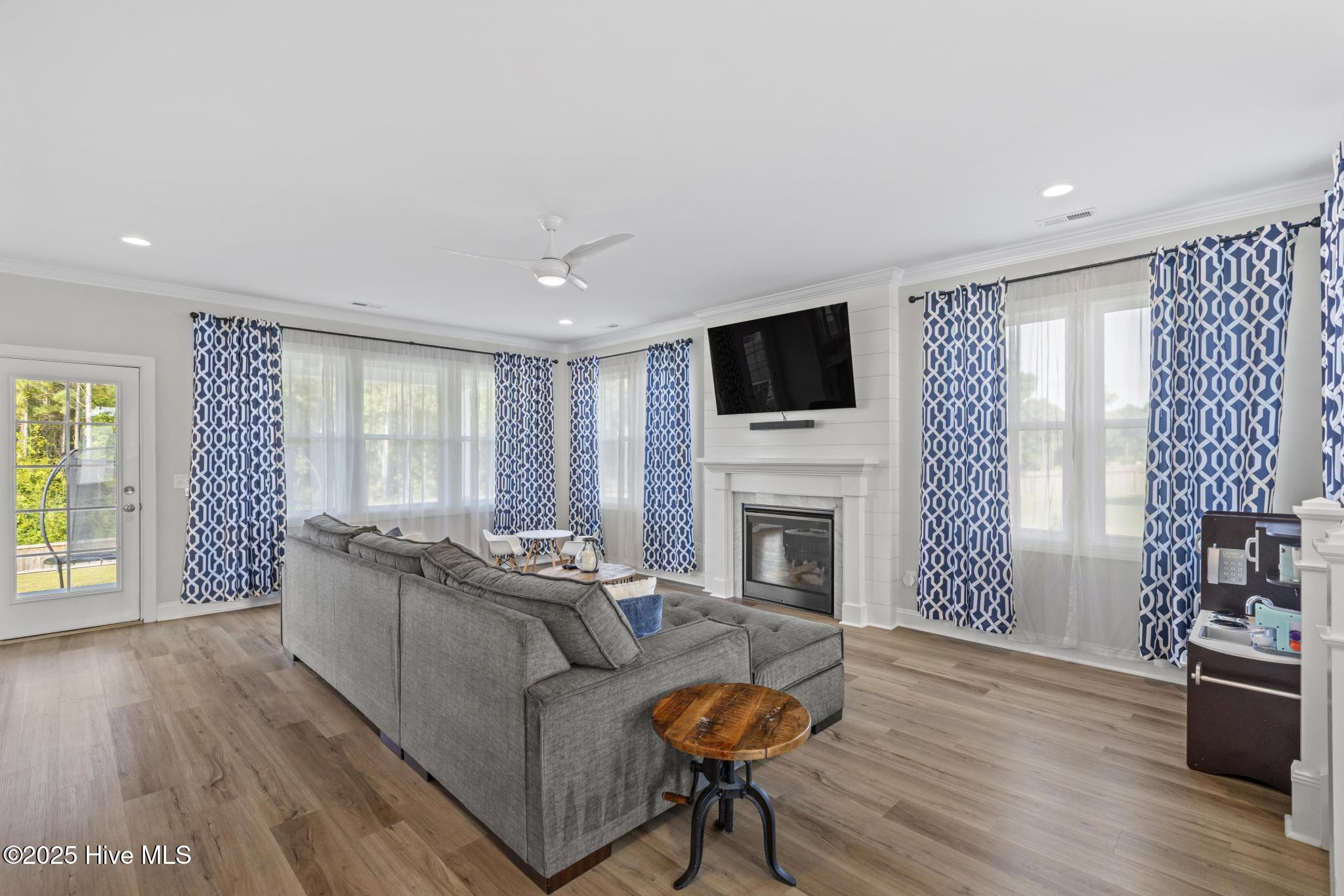 Peletier, North Carolina, 28584, United States, 4 Bedrooms Bedrooms, ,3 BathroomsBathrooms,Residential,For Sale,1976266