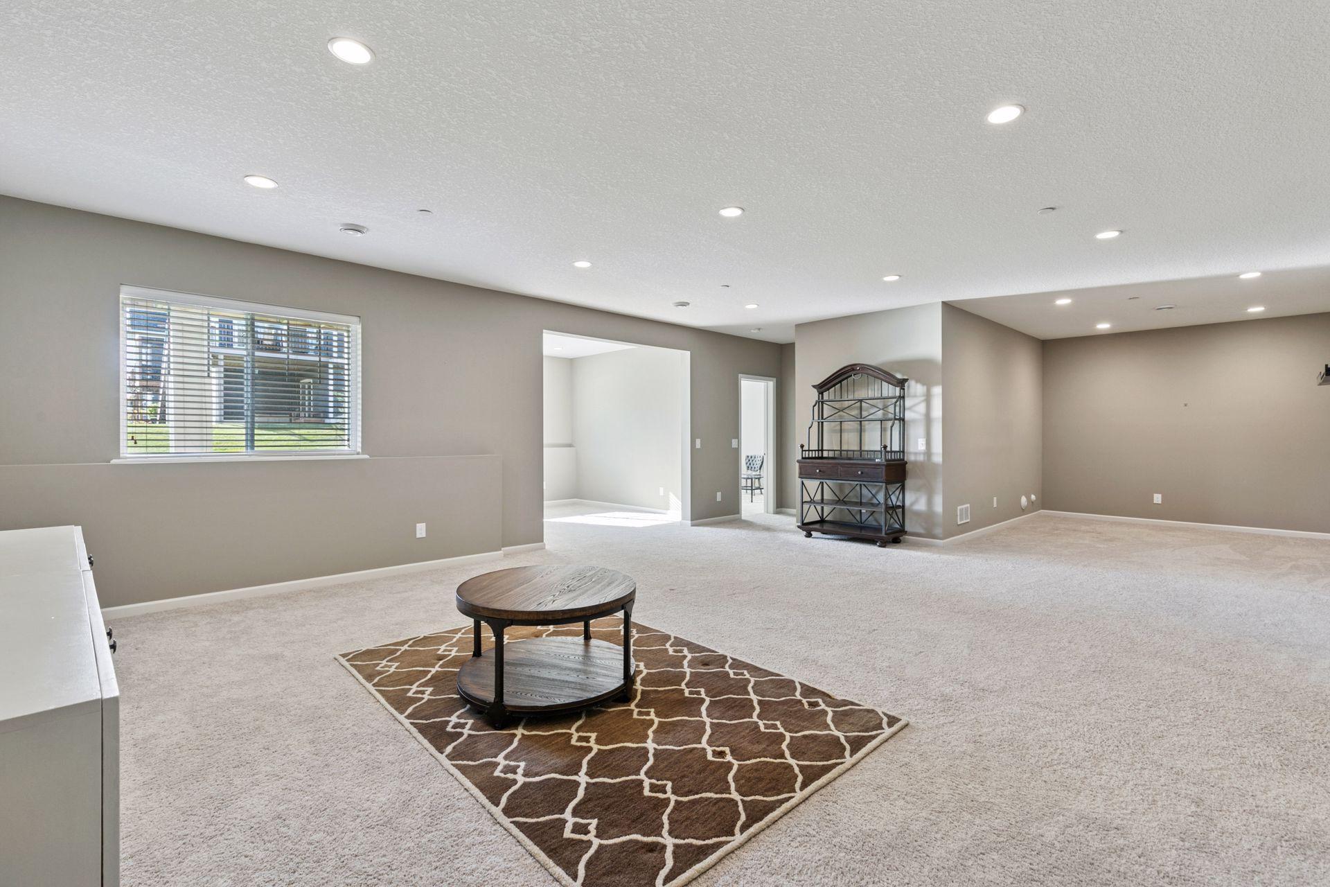 Lakeville, Minnesota, 55044, United States, 3 Bedrooms Bedrooms, ,2 BathroomsBathrooms,Residential,For Sale,1971412