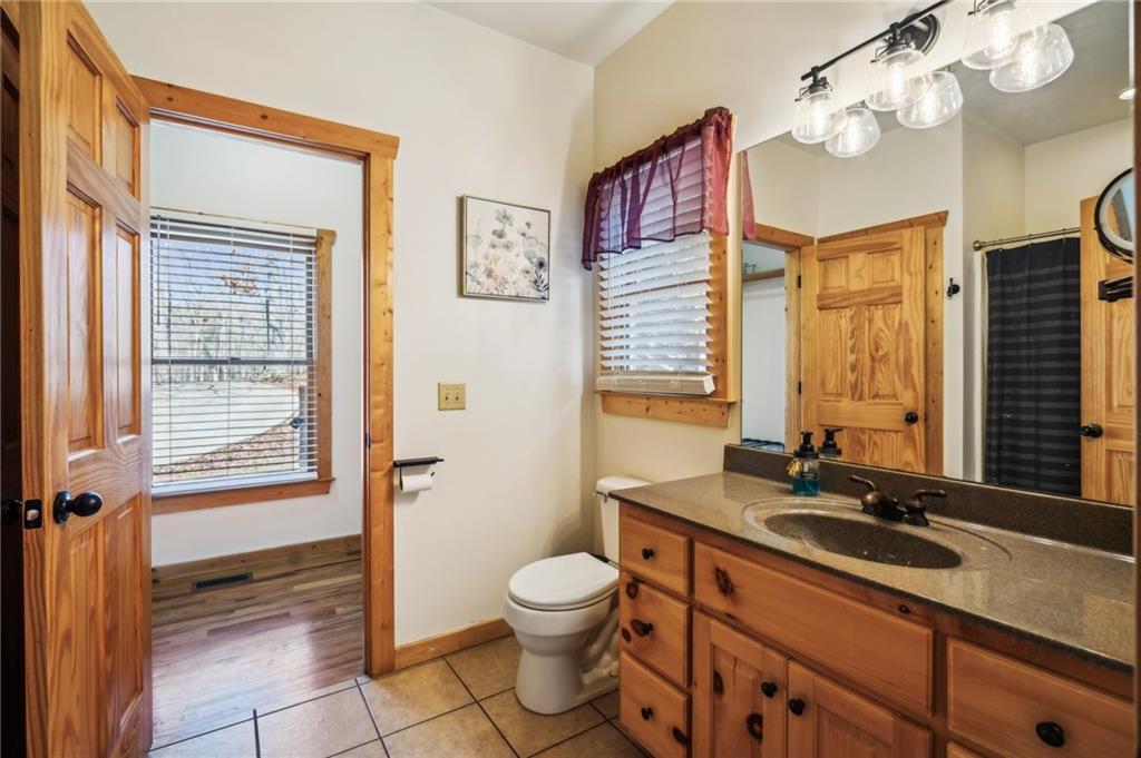 Ellijay, Georgia, 30540, United States, 4 Bedrooms Bedrooms, ,3 BathroomsBathrooms,Residential,For Sale,1957271