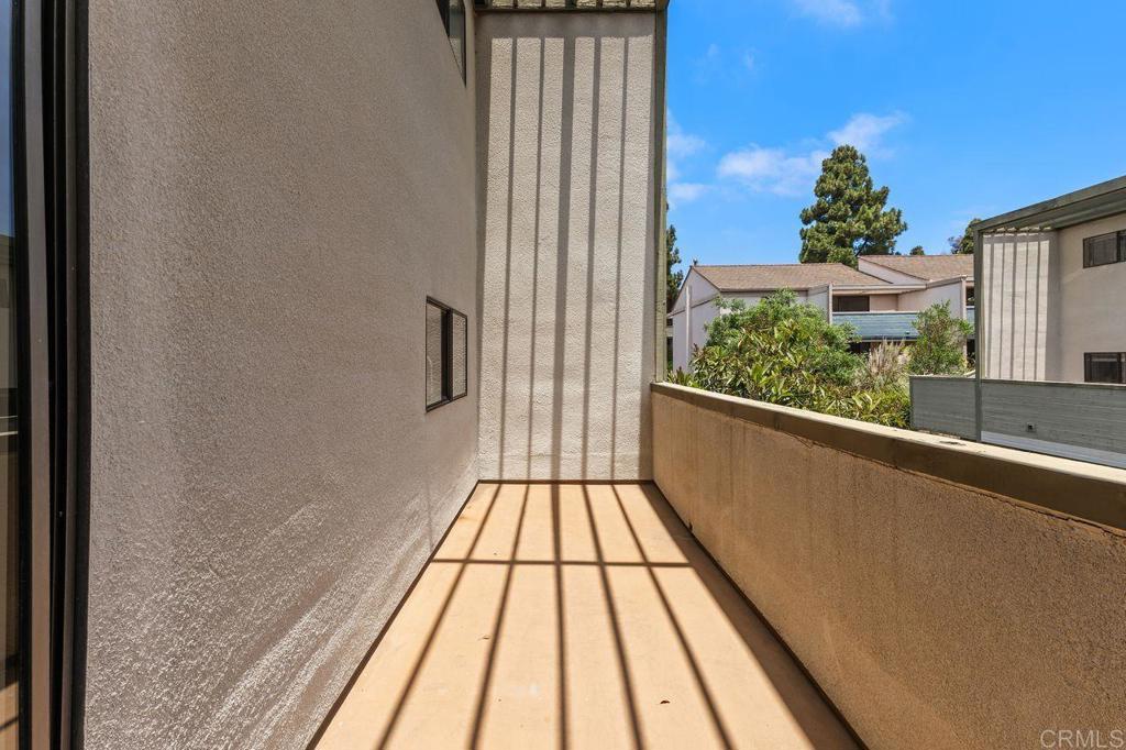 San Diego, California, 92122, United States, 2 Bedrooms Bedrooms, ,2 BathroomsBathrooms,Residential,For Sale,1891697