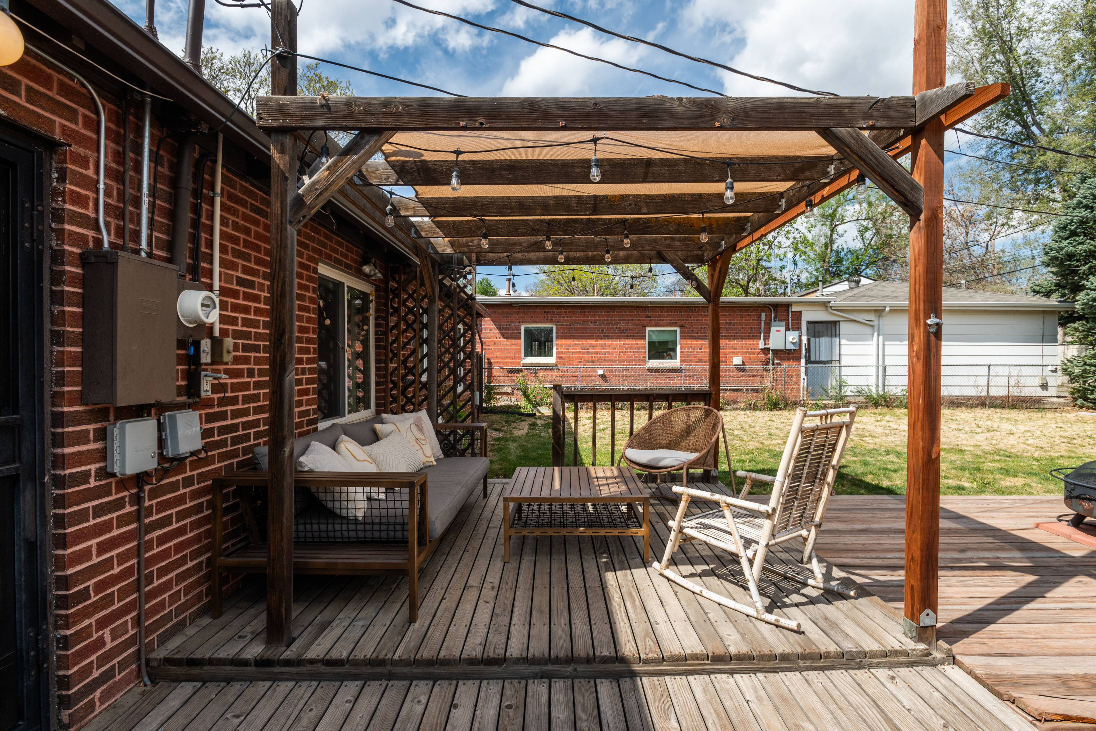  Charming 3-Bed Near Lindsley Park & 9th+CO – Updated Kitchen & Huge Yard - 物件實景