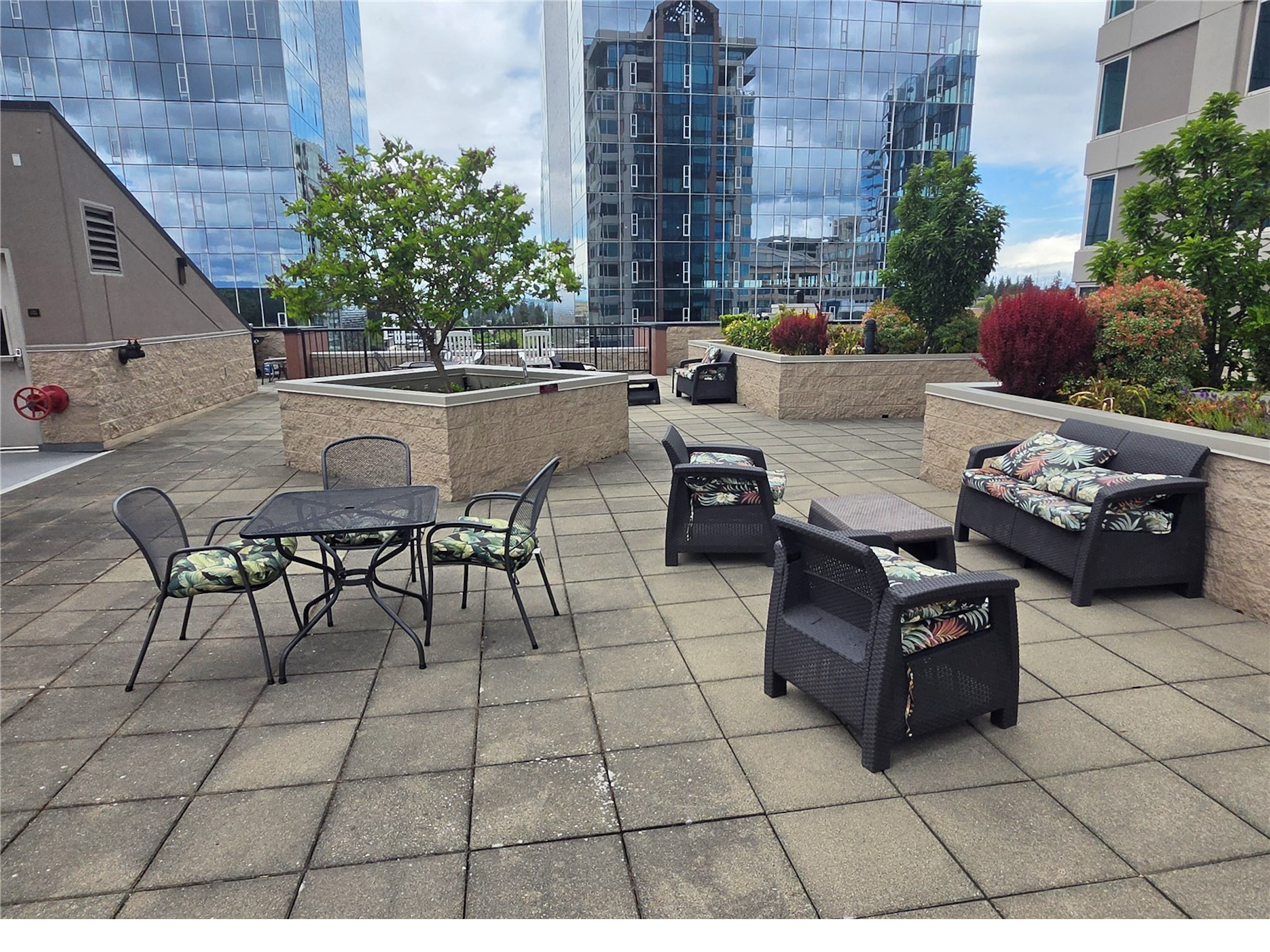  Elevated Urban Living - 物件實景