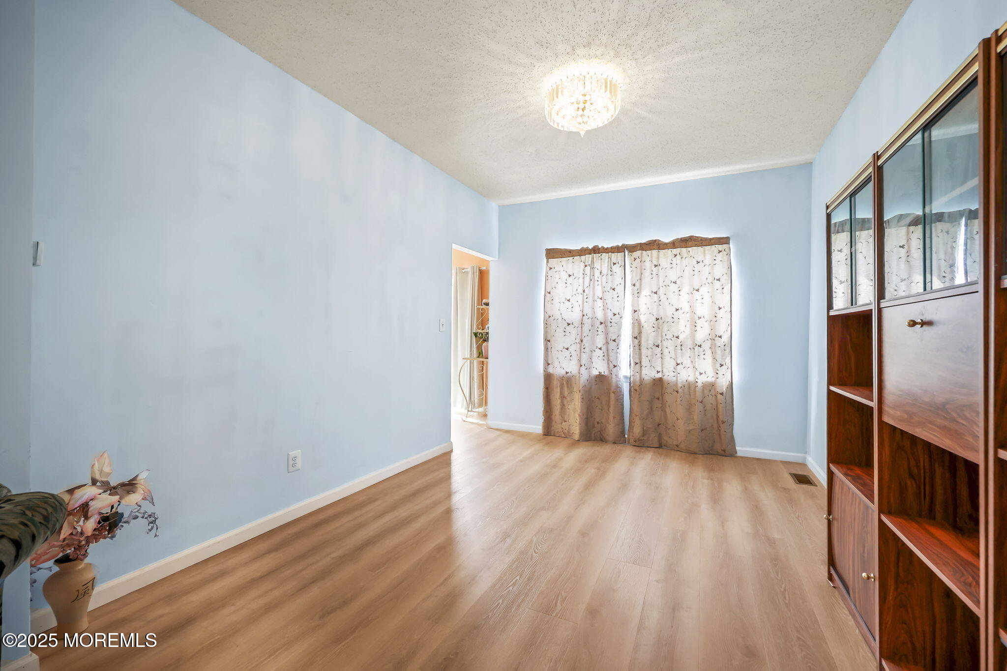 Marlboro, New Jersey, 07746, United States, 4 Bedrooms Bedrooms, ,3 BathroomsBathrooms,Residential,For Sale,1975668