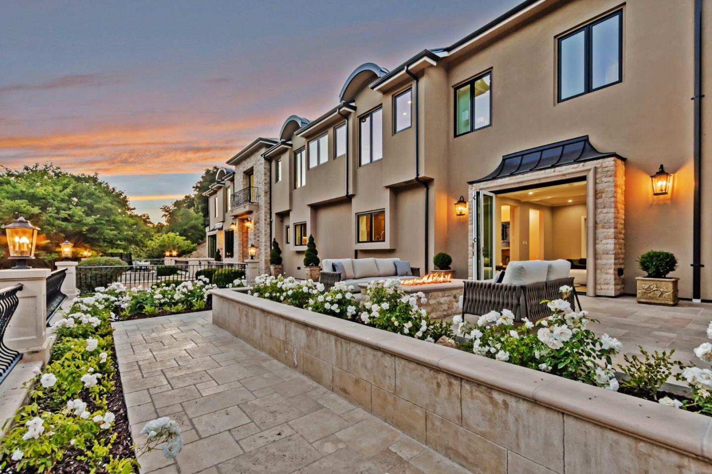 Los Gatos, California, 95032, United States, 8 Bedrooms Bedrooms, ,11 BathroomsBathrooms,Residential,For Sale,1855941