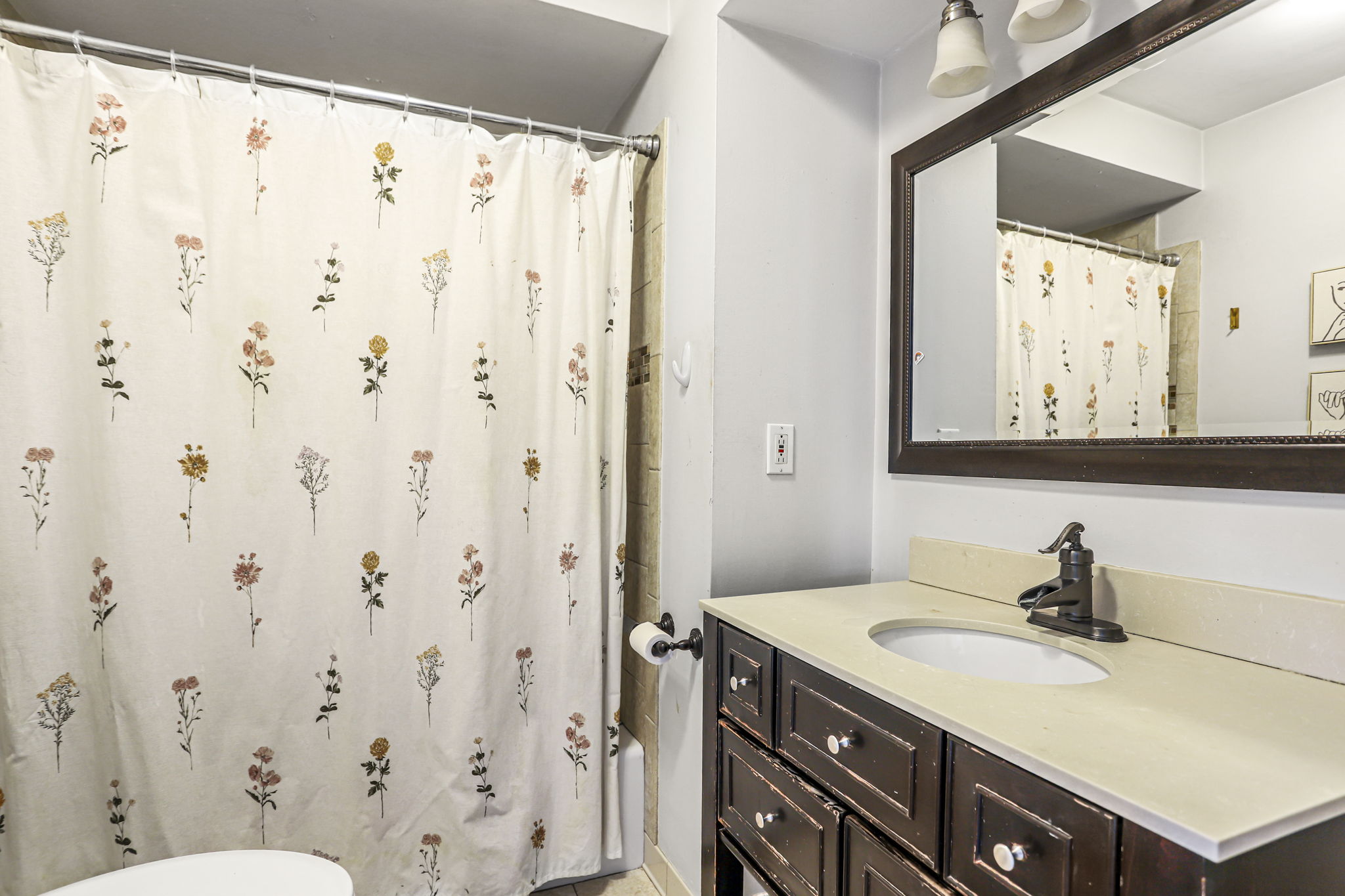  Coastal Charm at Seabreeze Village: Beachside Living with Water Views - 物件實景