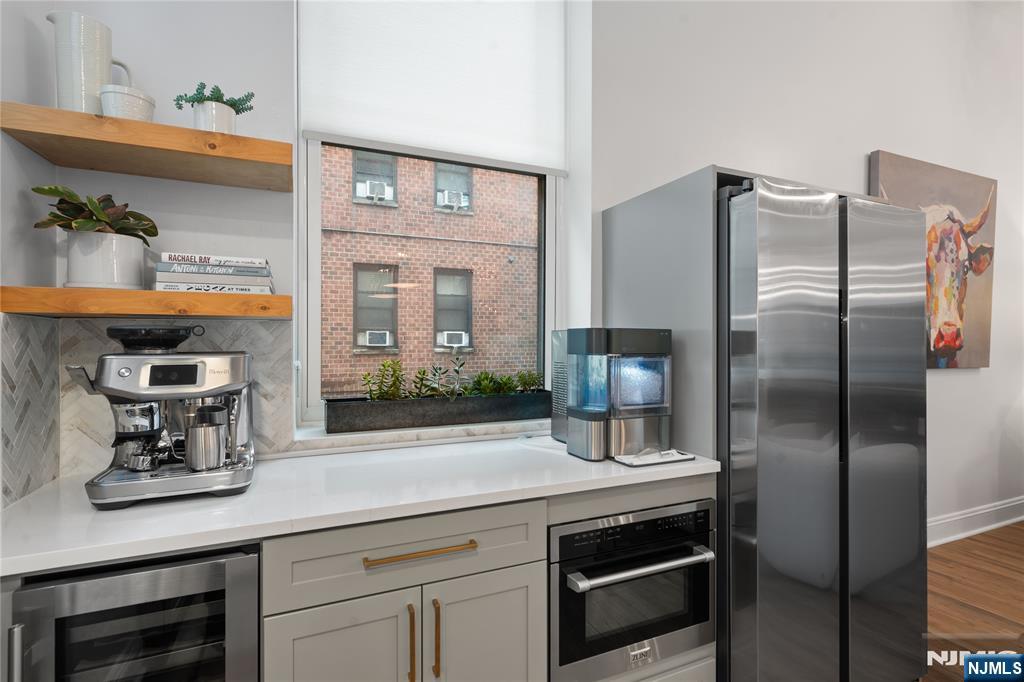 Jersey City, New Jersey, 07302, United States, 1 Bedroom Bedrooms, ,2 BathroomsBathrooms,Residential,For Sale,1950964