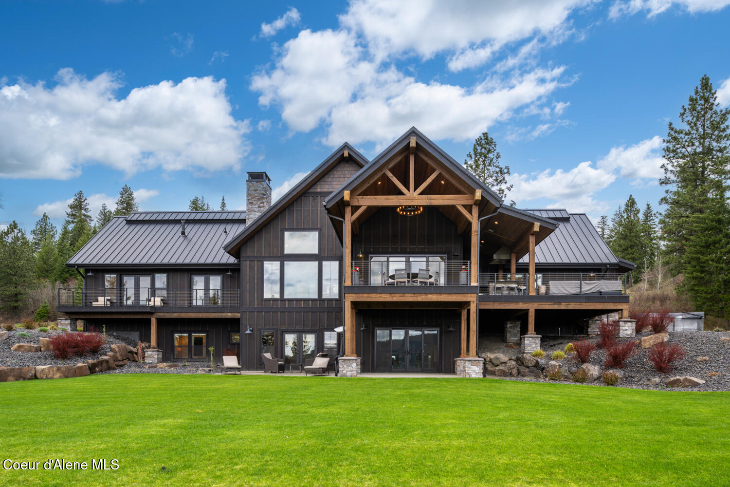 Coeur d'Alene, Idaho, 83814, United States, 4 Bedrooms Bedrooms, ,4 BathroomsBathrooms,Residential,For Sale,2044765