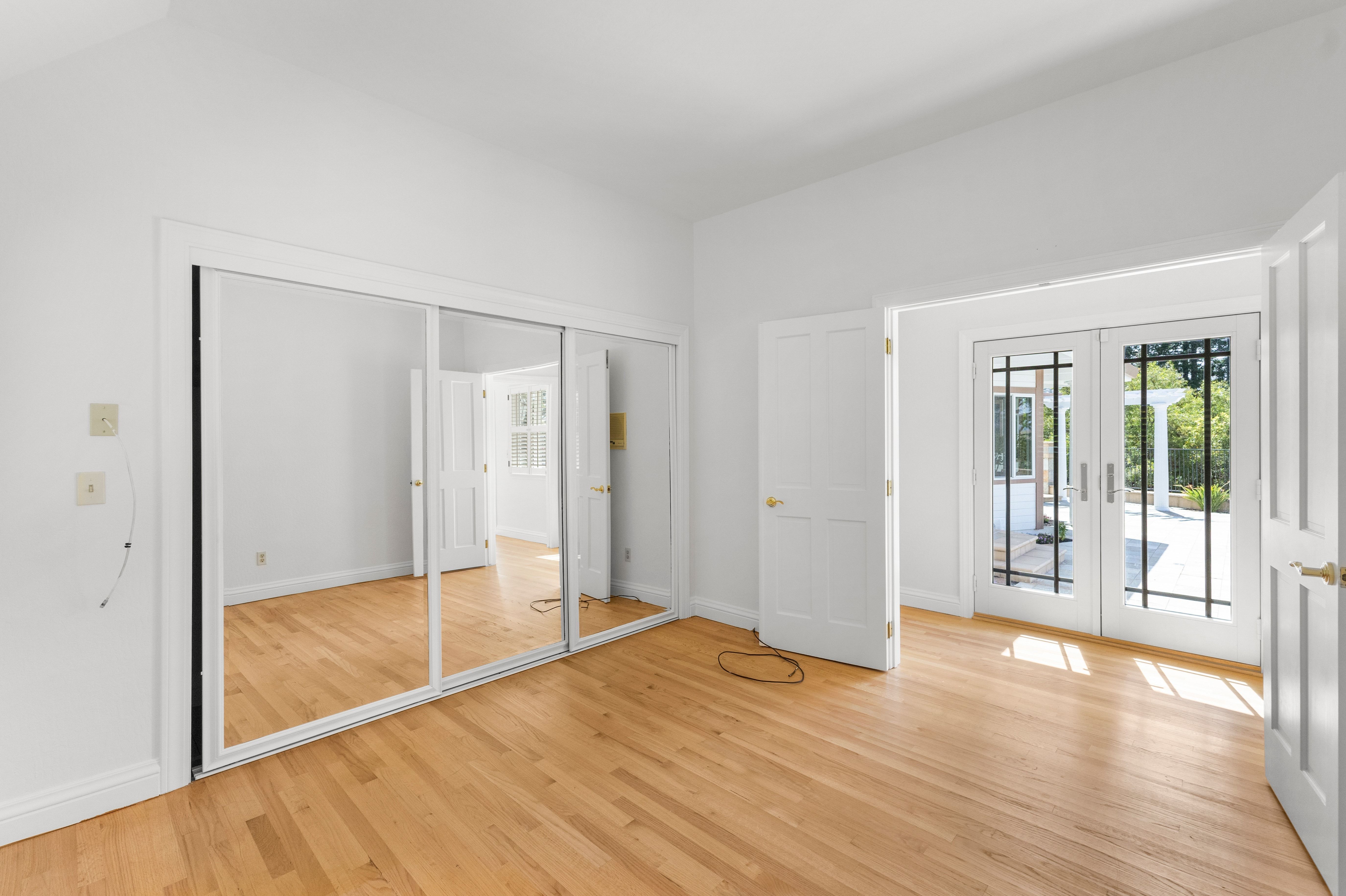  Elegant Custom Home in Gated Silver Maple - 物件實景