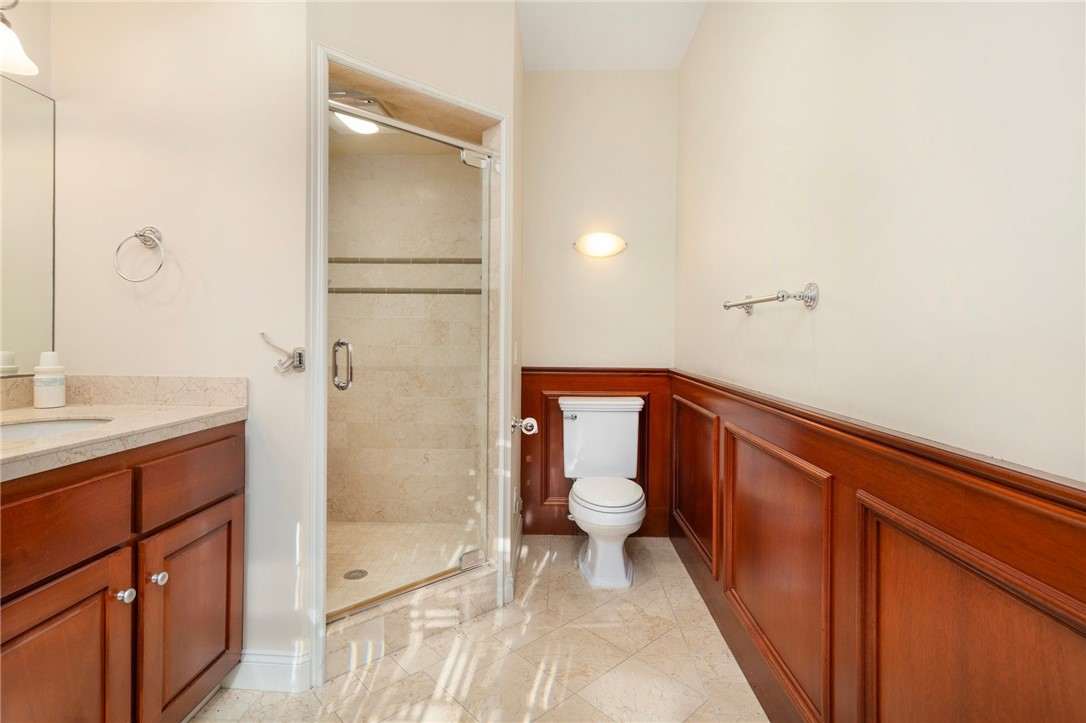 East Greenwich, Rhode Island, 02818, United States, 5 Bedrooms Bedrooms, ,7 BathroomsBathrooms,Residential,For Sale,1940425