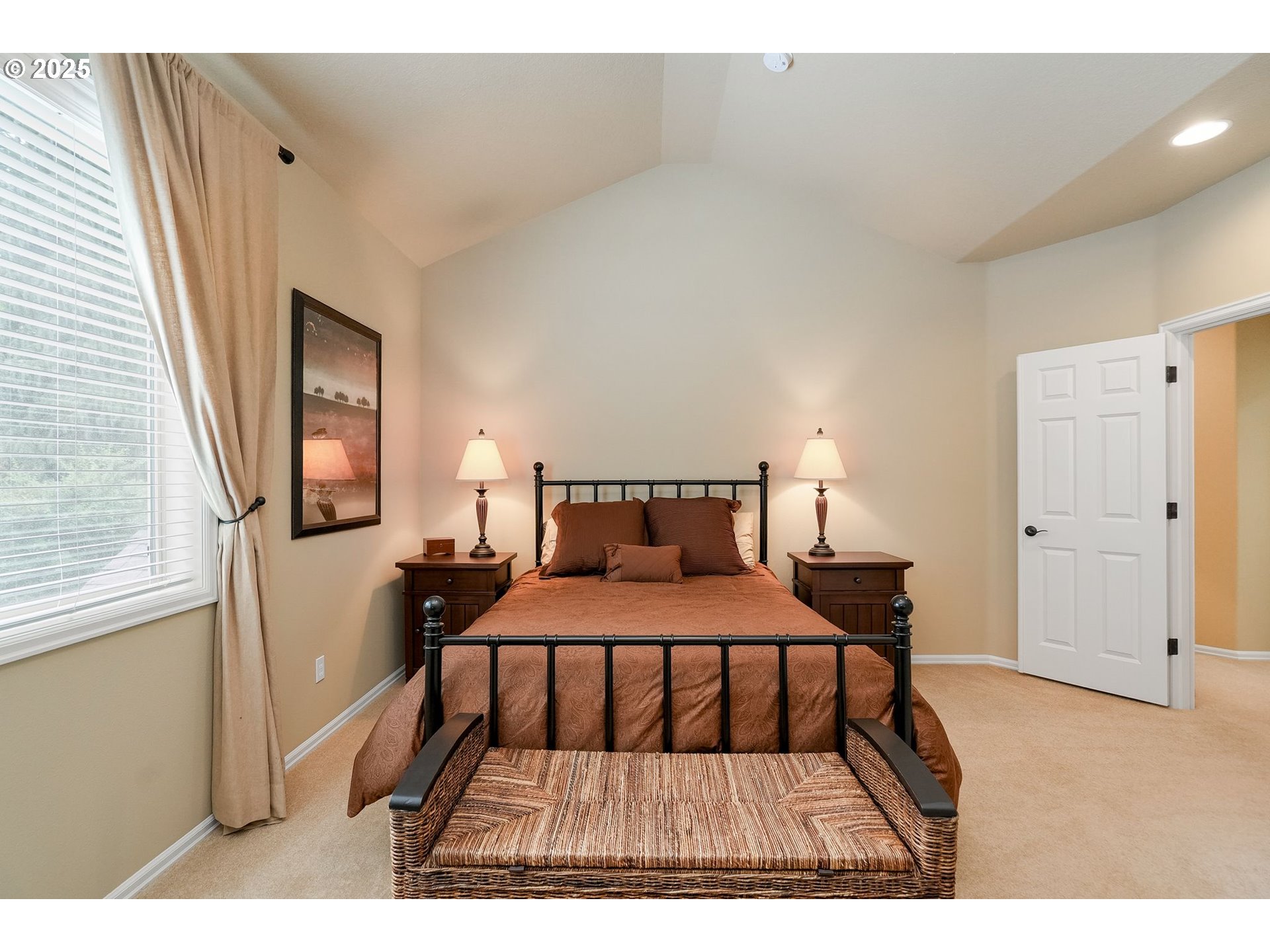 Albany, Oregon, 97321, United States, 3 Bedrooms Bedrooms, ,2 BathroomsBathrooms,Residential,For Sale,1925362