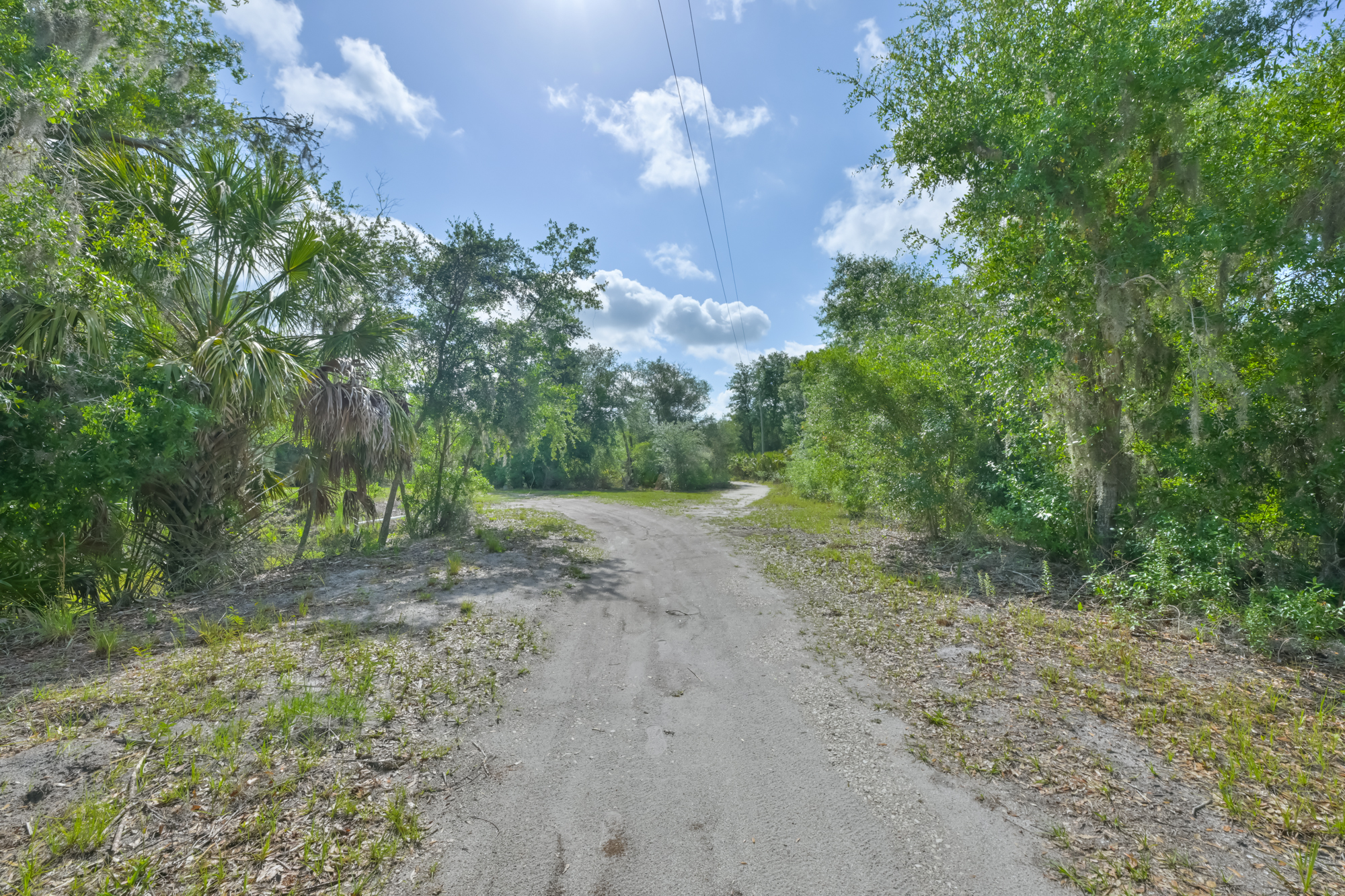 Wimauma, Florida, 33598, United States, 3 Bedrooms Bedrooms, ,2 BathroomsBathrooms,Residential,For Sale,2048380
