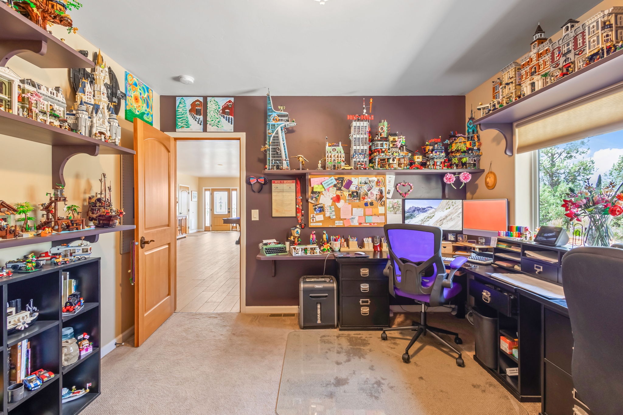 Prineville, Oregon, 97754, United States, 3 Bedrooms Bedrooms, ,4 BathroomsBathrooms,Residential,For Sale,1942116
