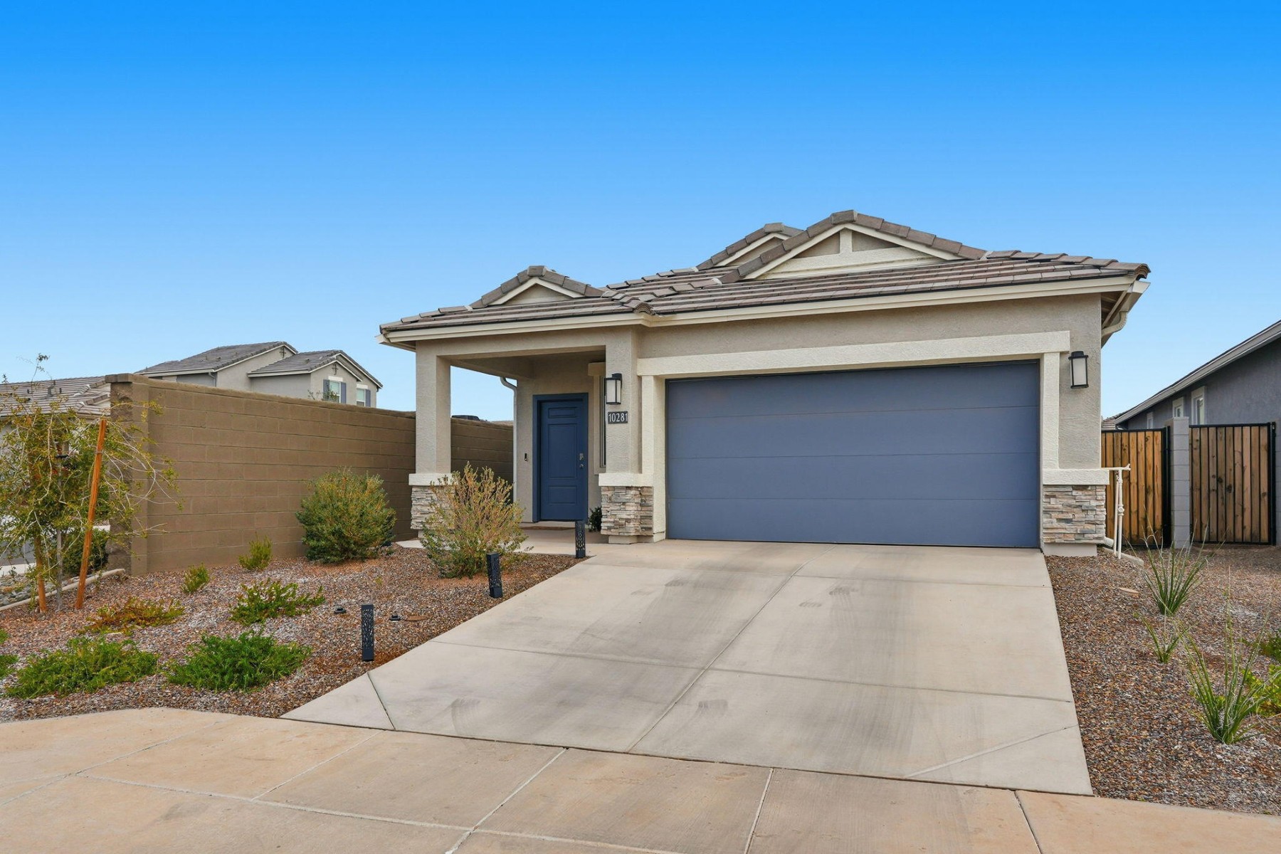  10281 S Corona Drive¦Apache Junction, AZ - 物件實景