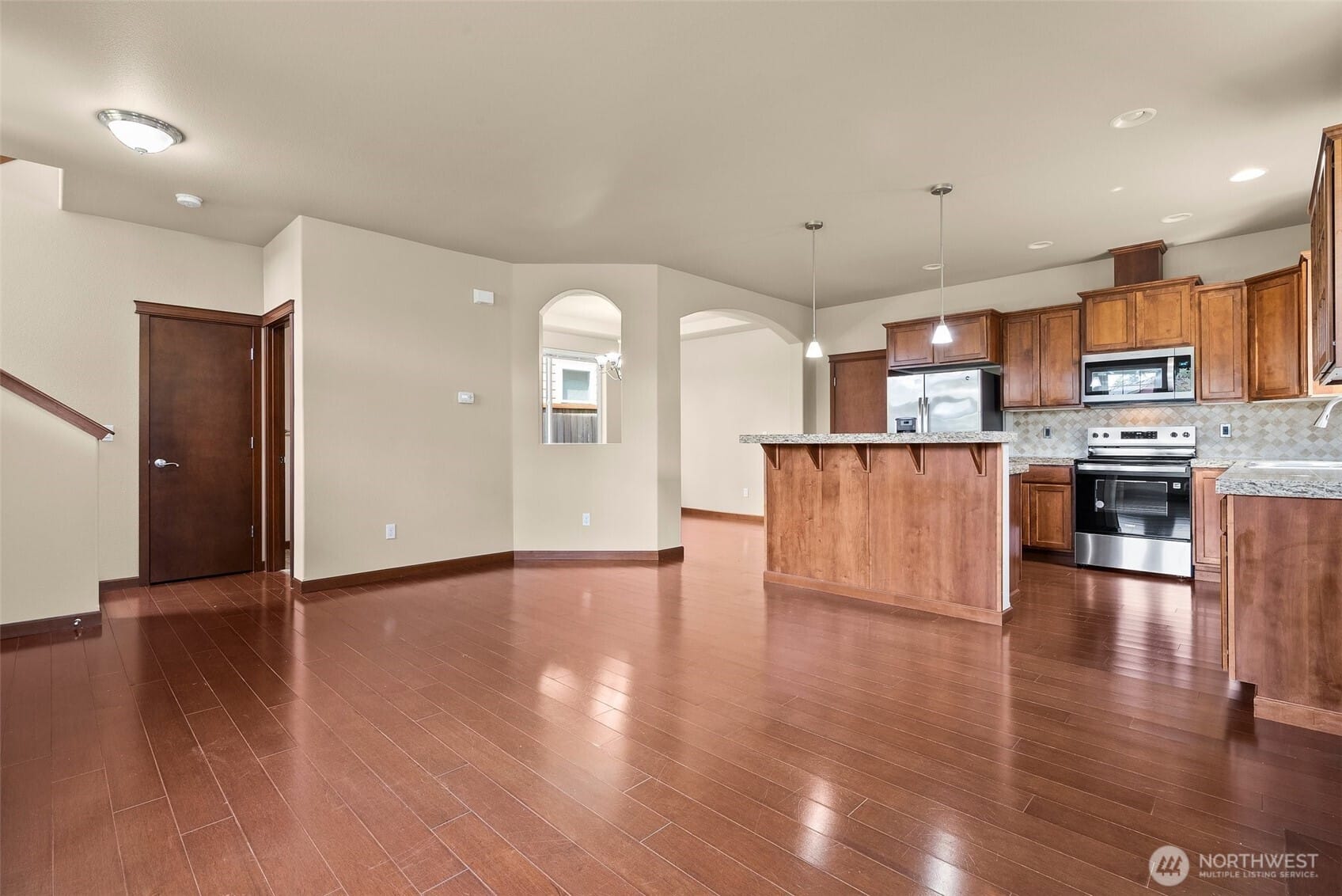 Puyallup, Washington, 98374, United States, 3 Bedrooms Bedrooms, ,3 BathroomsBathrooms,Residential,For Sale,1849998