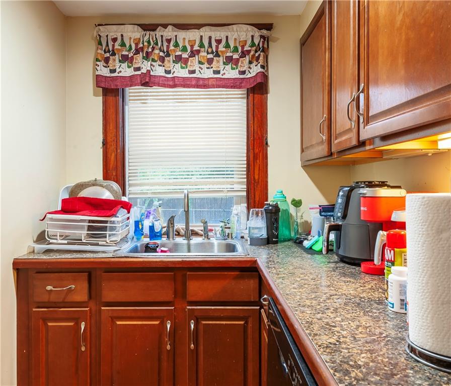 Pawtucket, Rhode Island, 02861, United States, 6 Bedrooms Bedrooms, ,2 BathroomsBathrooms,Residential,For Sale,1981045