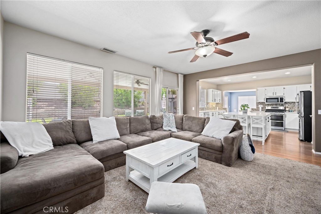 Riverside, California, 92503, United States, 4 Bedrooms Bedrooms, ,3 BathroomsBathrooms,Residential,For Sale,1875571