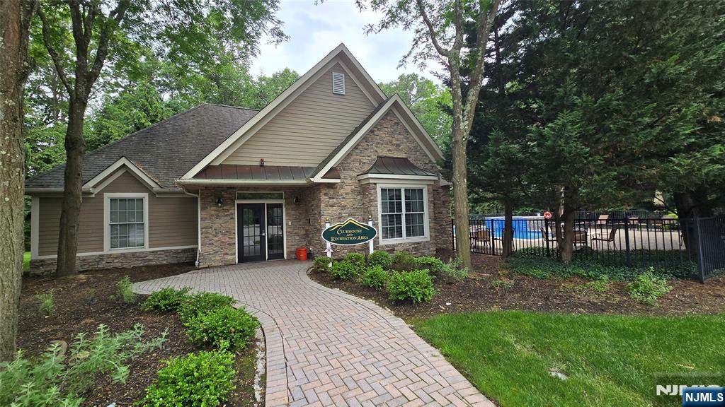 North Haledon, New Jersey, 07508, United States, 4 Bedrooms Bedrooms, ,4 BathroomsBathrooms,Residential,For Sale,1868915