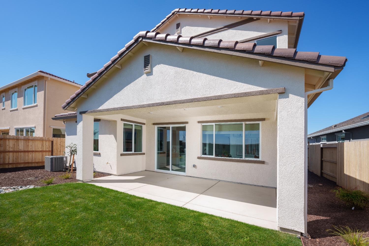 Rancho Cordova, California, 95742, United States, 4 Bedrooms Bedrooms, ,3 BathroomsBathrooms,Residential,For Sale,1906835