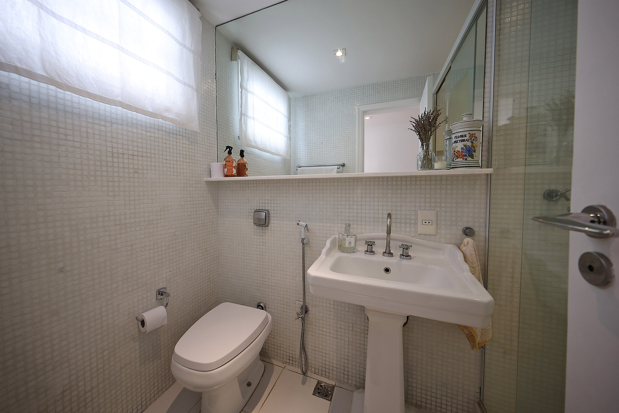 Classic four-bedroom apartment steps from Arpoador - 物件實景
