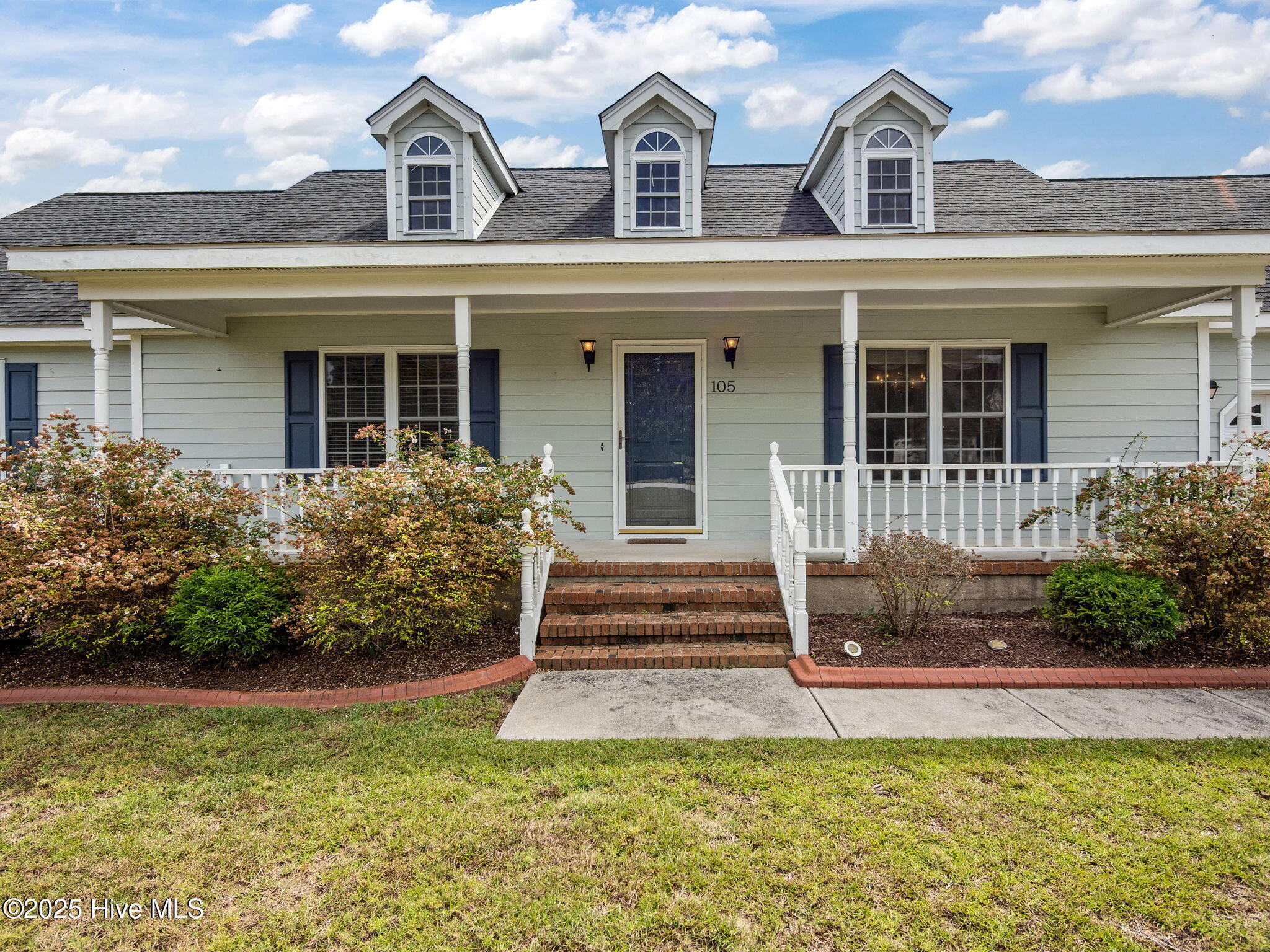 Cedar Point, North Carolina, 28584, United States, 3 Bedrooms Bedrooms, ,2 BathroomsBathrooms,Residential,For Sale,1957404
