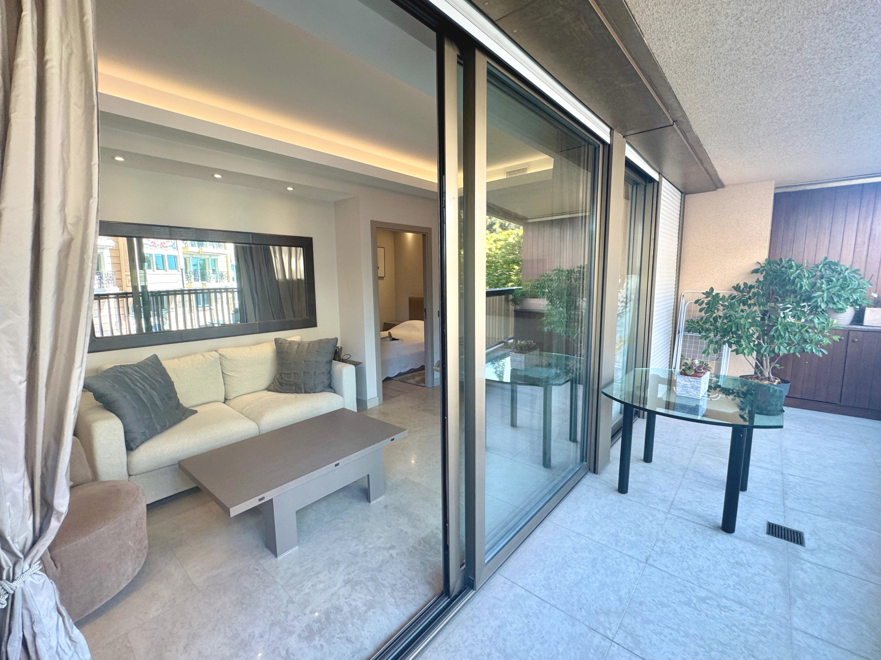  Mirabeau - Renovated 2-room apartment - Carré d