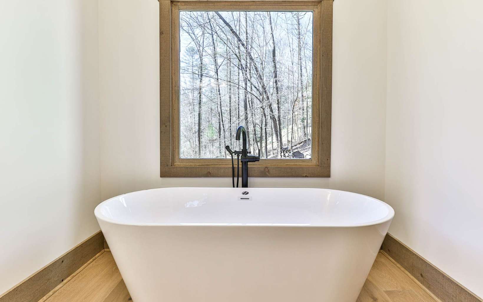 272 Creekside Landing, Ellijay, Georgia, 30540, United States, 3 Bedrooms Bedrooms, ,3 BathroomsBathrooms,Residential,For Sale,272 Creekside Landing,1231806
