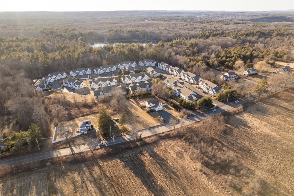 Holliston, Massachusetts, 01746, United States, 2 Bedrooms Bedrooms, ,3 BathroomsBathrooms,Residential,For Sale,1940343