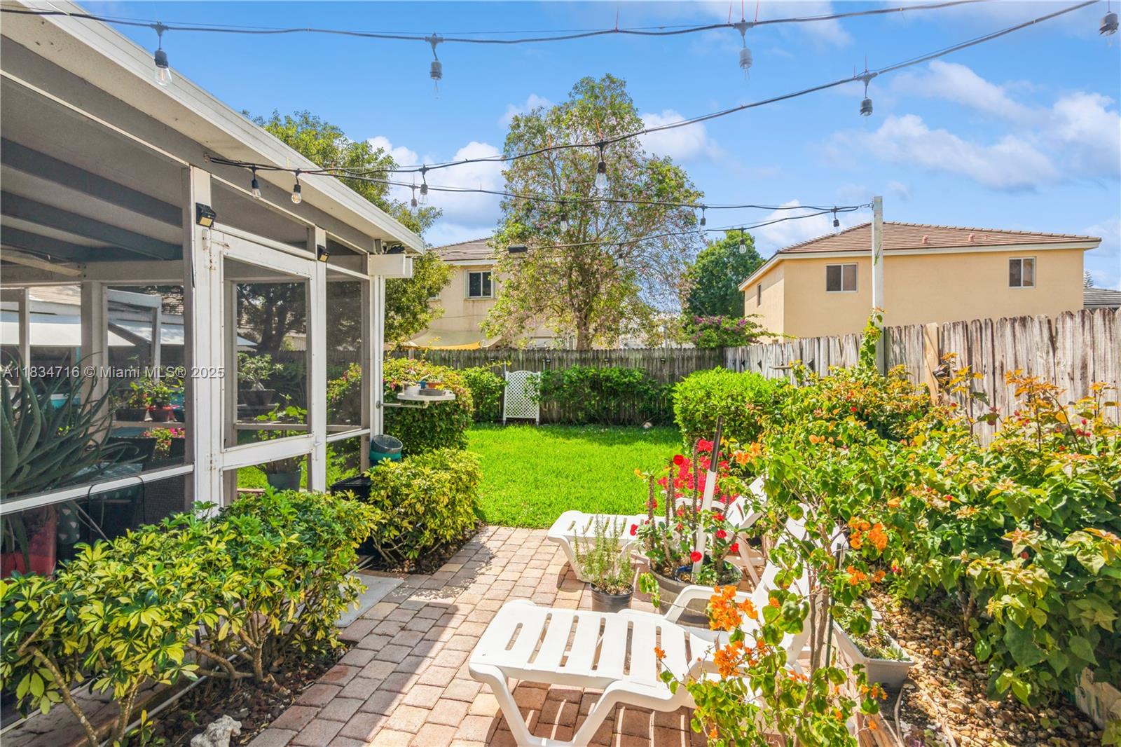 Homestead, Florida, 33033, United States, 5 Bedrooms Bedrooms, ,3 BathroomsBathrooms,Residential,For Sale,1882287