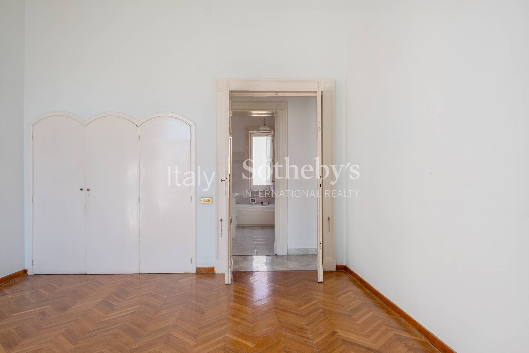  Spacious apartment in the heart of Chiaia - 物件實景