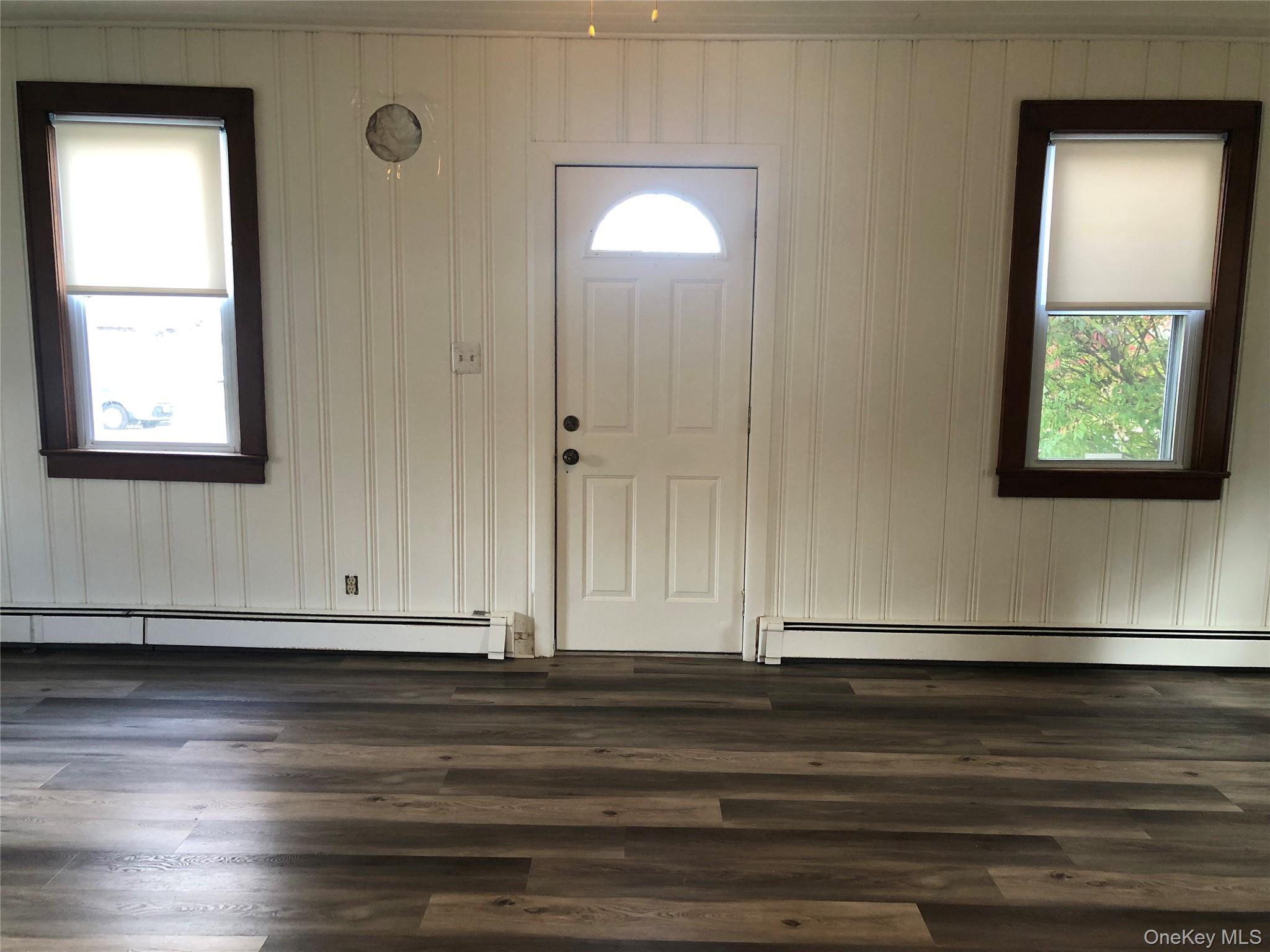 Kings Park, New York, 11754, United States, 3 Bedrooms Bedrooms, ,1 BathroomBathrooms,Residential,For Sale,1988130